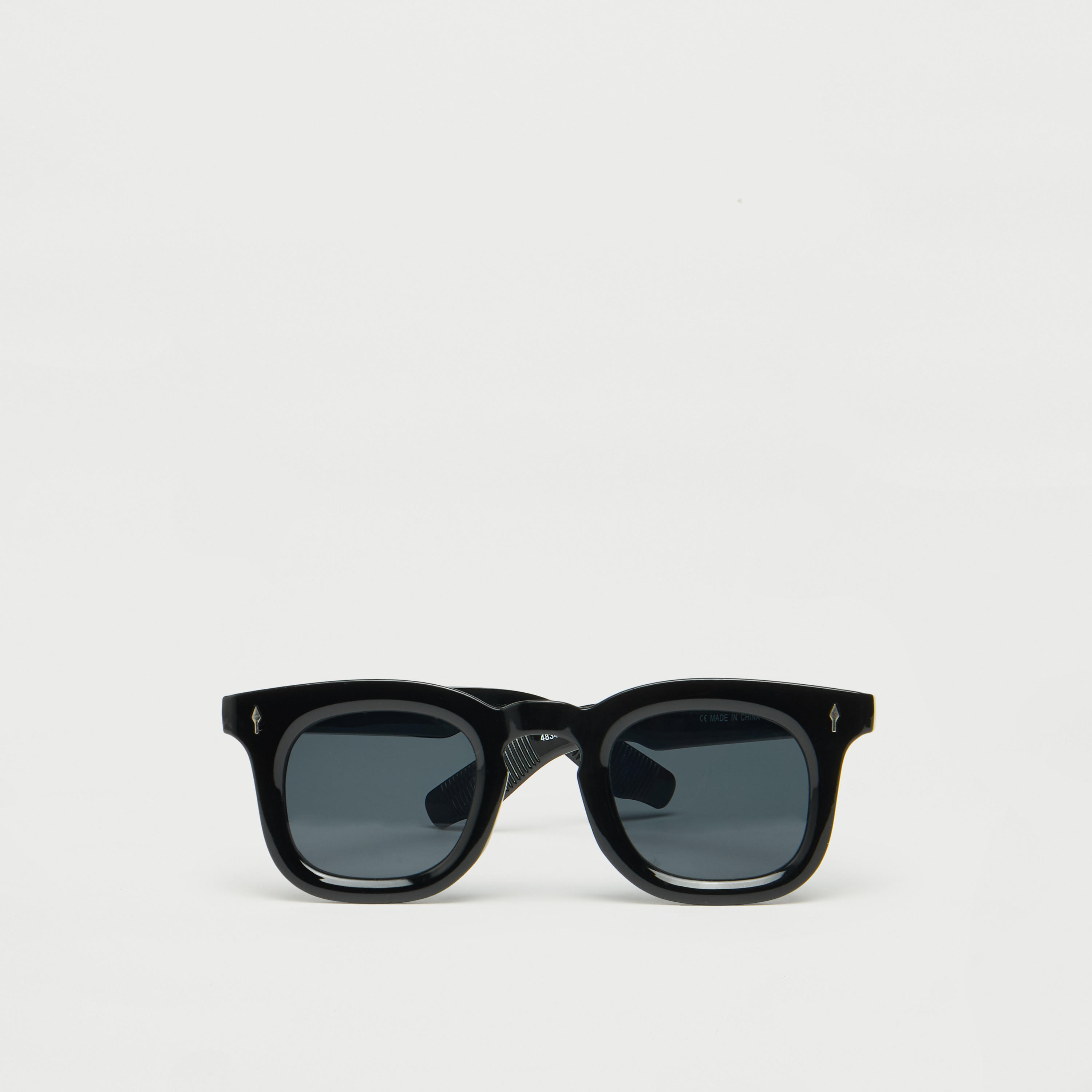 نظارة شمسية بإطار كامل وعدسات ملونة-men-sunglasses-image-1