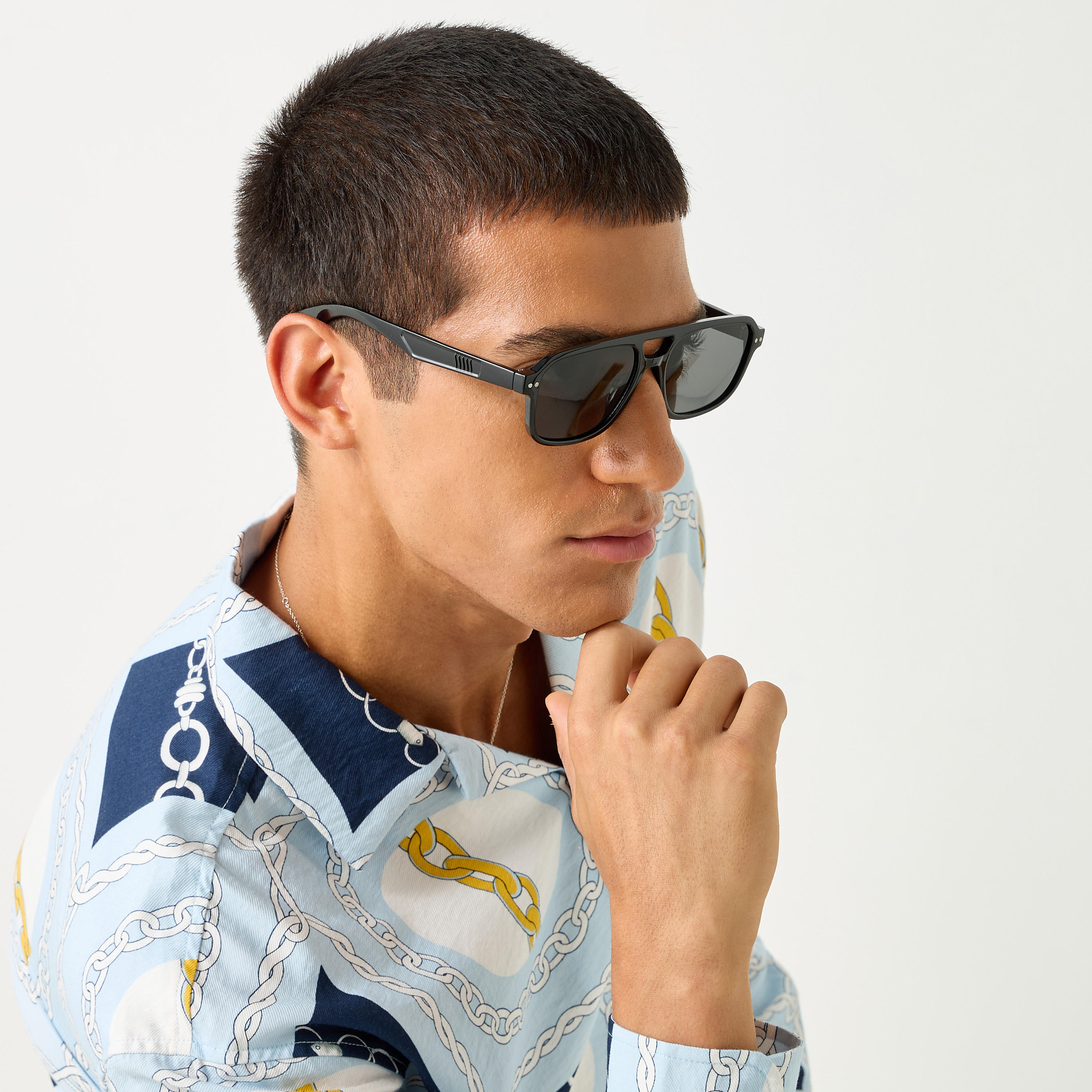 نظارة شمسية بإطار كامل وعدسات ملونة-men-sunglasses-image-2