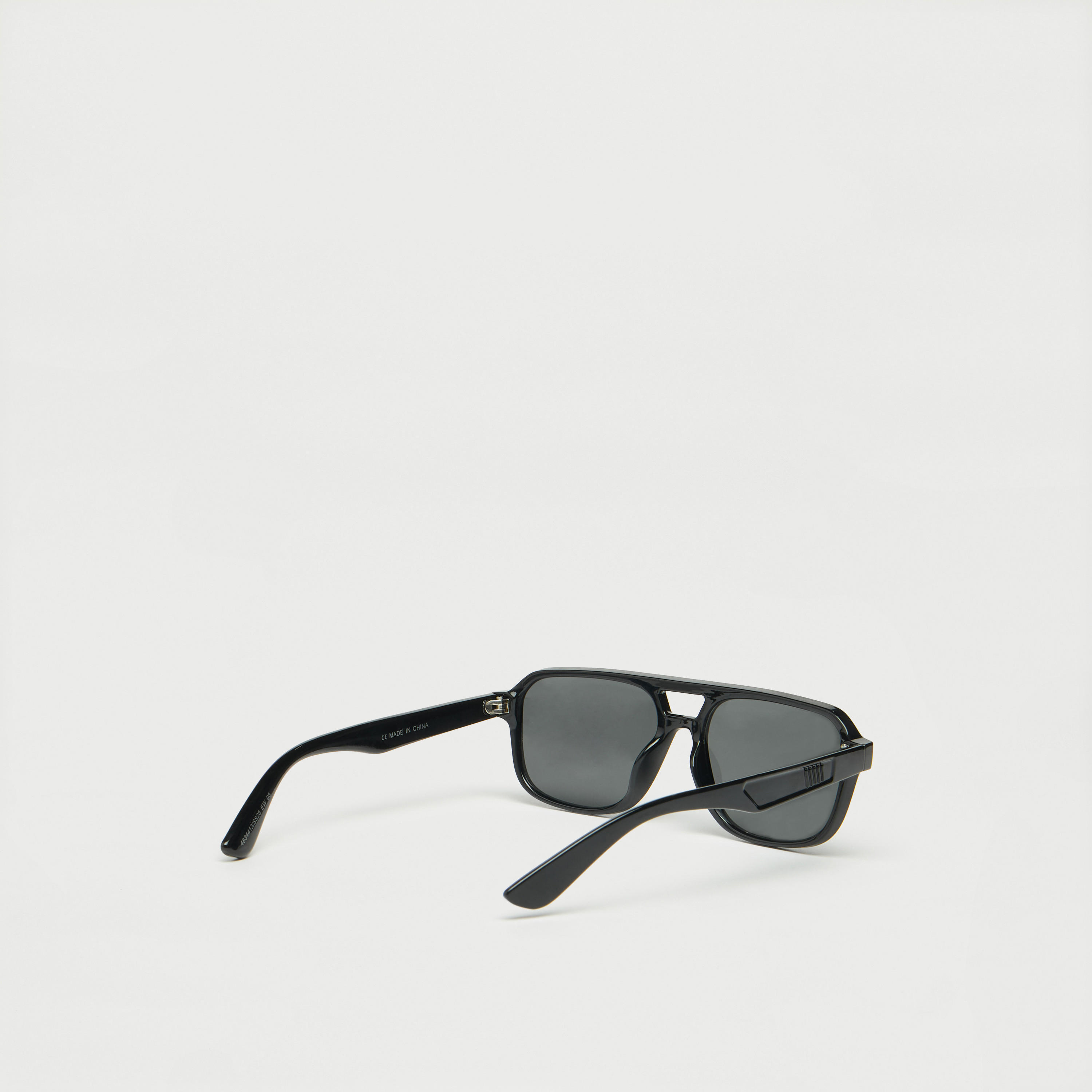 نظارة شمسية بإطار كامل وعدسات ملونة-men-sunglasses-image-3
