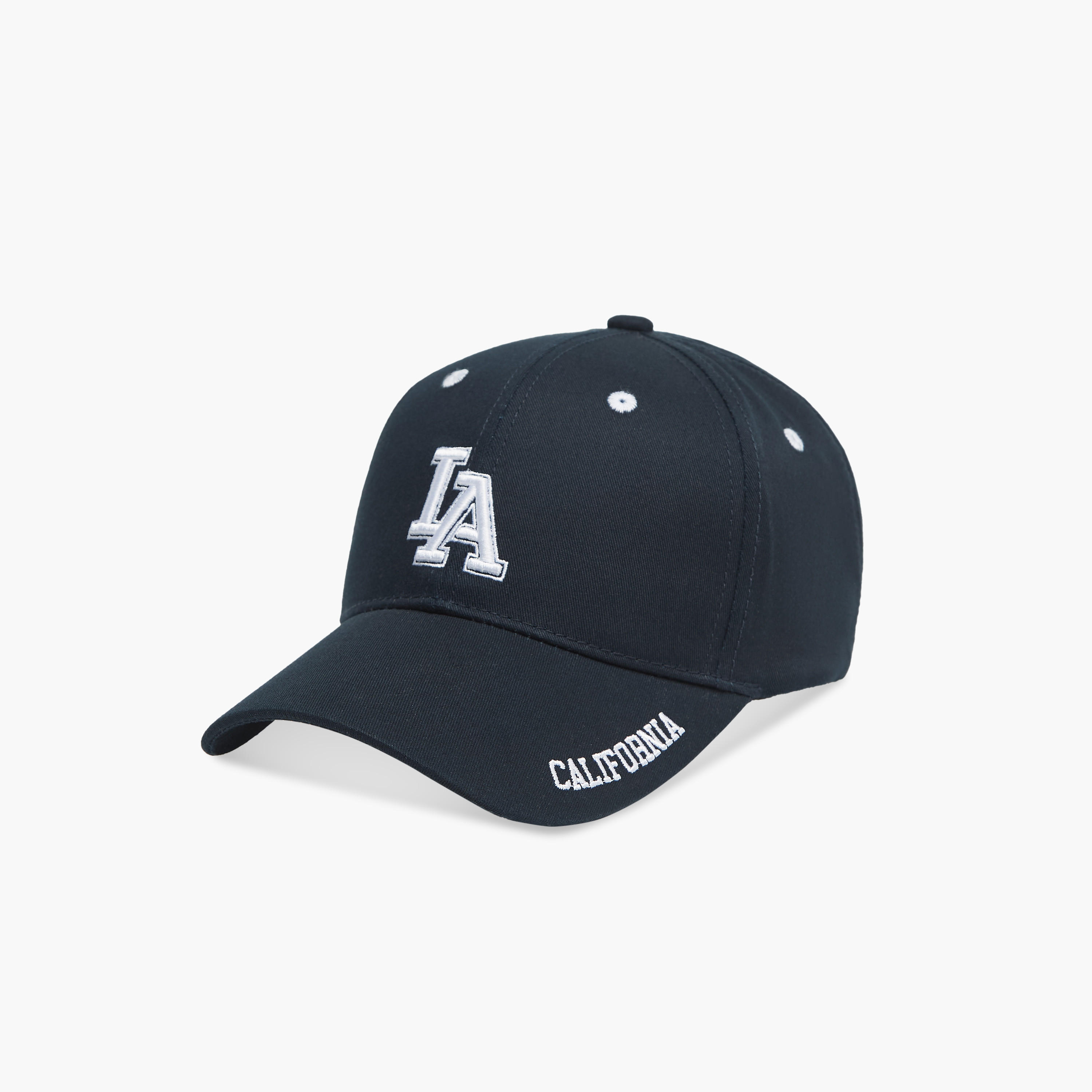 كاب بتفاصيل كتابة وشريط إغلاق بأبزيم -men-caps-image-1