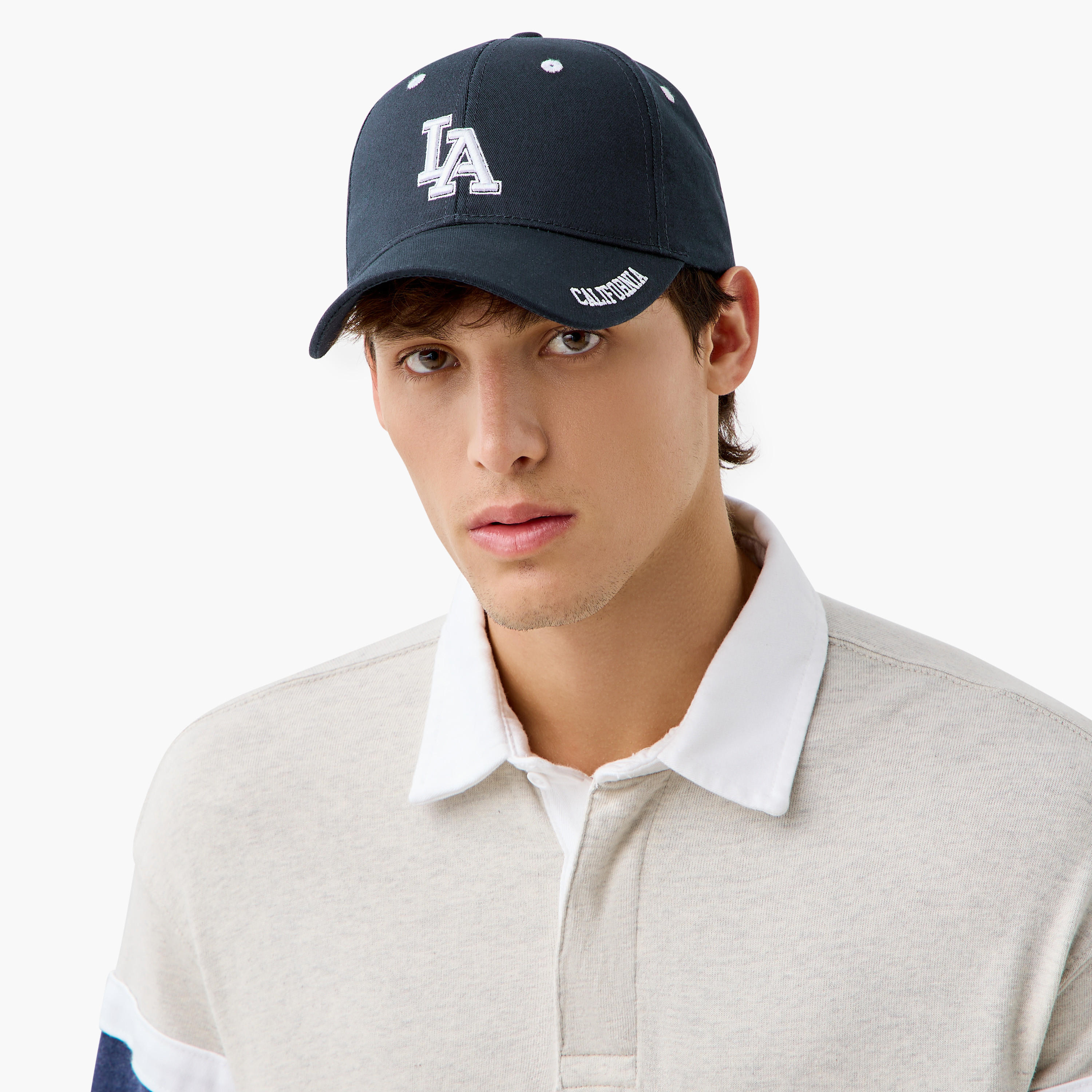 كاب بتفاصيل كتابة وشريط إغلاق بأبزيم -men-caps-image-2