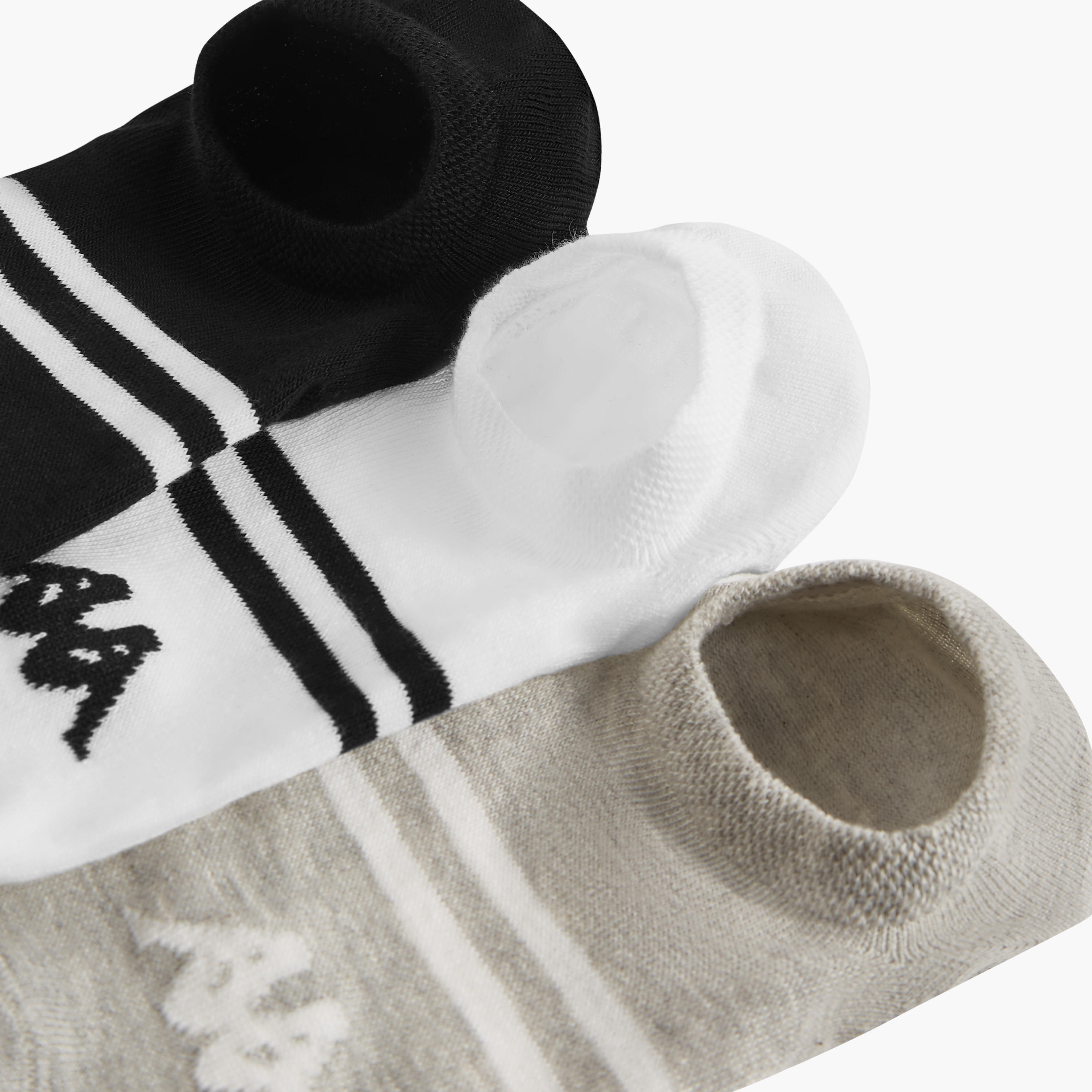 طقم جوارب غير مرئية 3 أزواج بطبعات شعار من كابا-men-socks-image-3