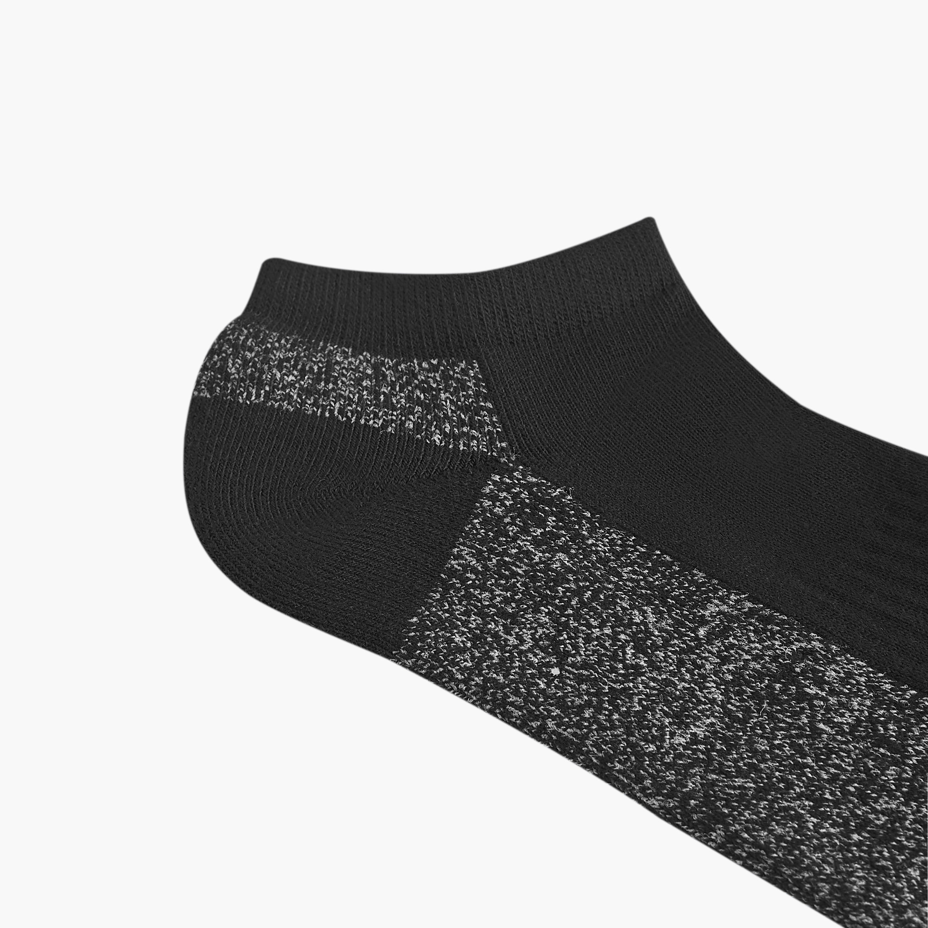 طقم جوارب 3 أزواج بطول الكاحل وطبعات شعار من كابا-men-socks-image-5