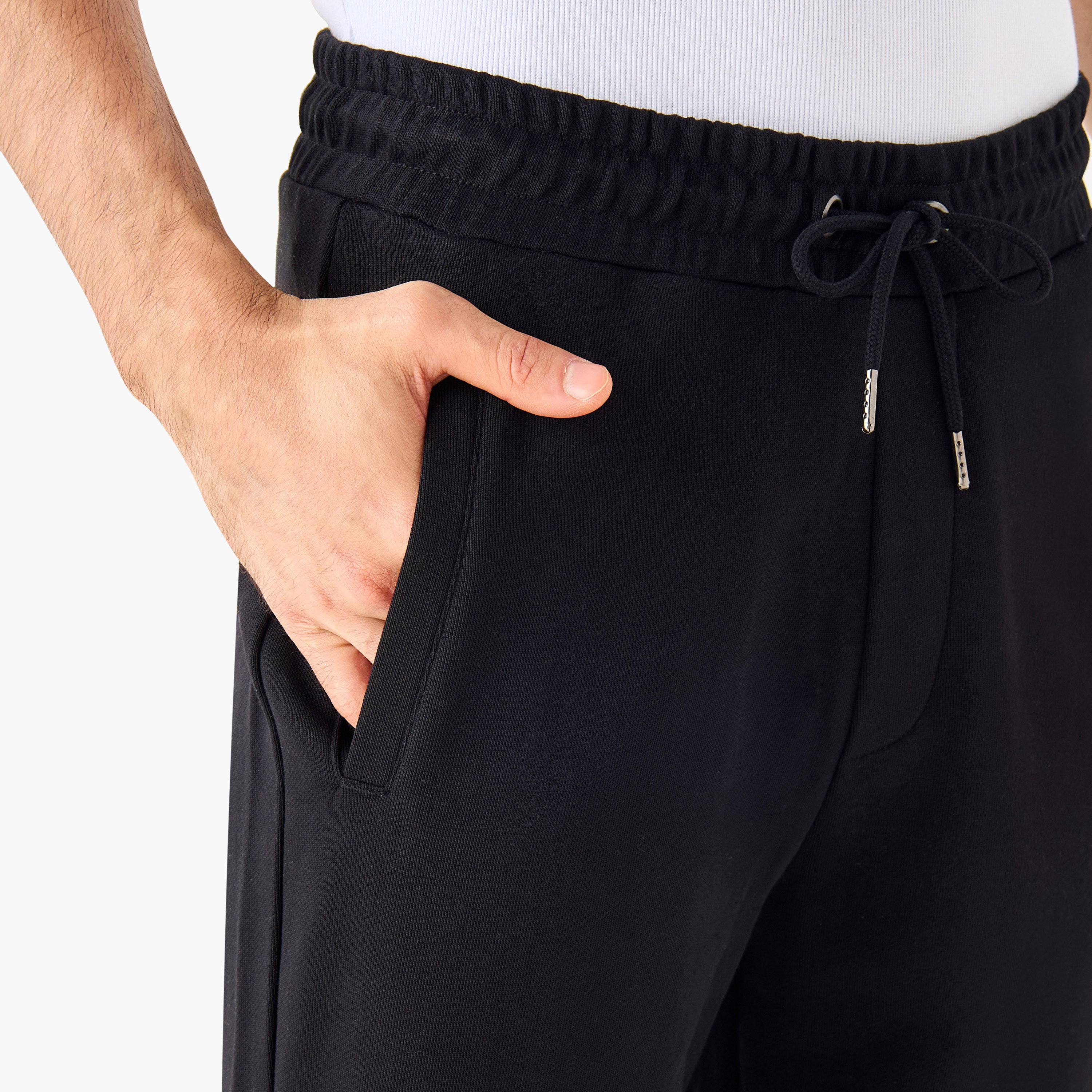 بنطلون بيجاما بحزام خصر مطاطي وجيوب-men-clothing-nightwear-pyjamaandshorts-image-8
