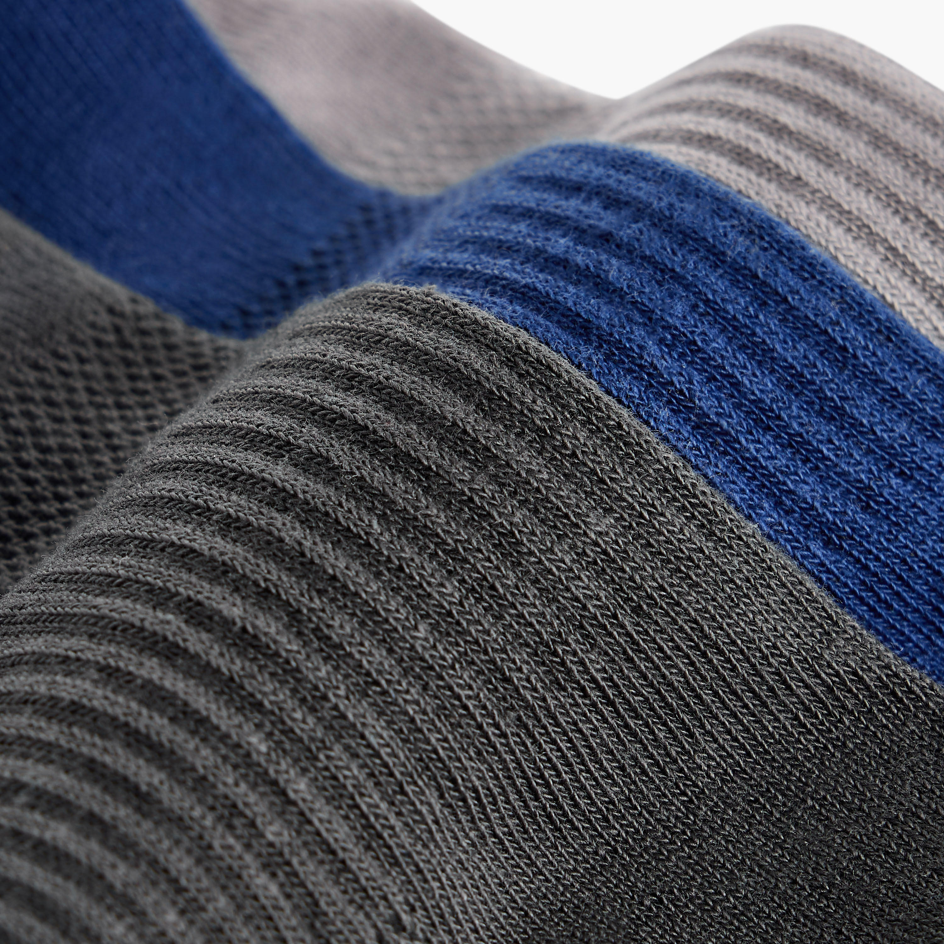 طقم جوارب 3 أزواج غير وبرية بطول الكاحل وطبعات-men-socks-image-4
