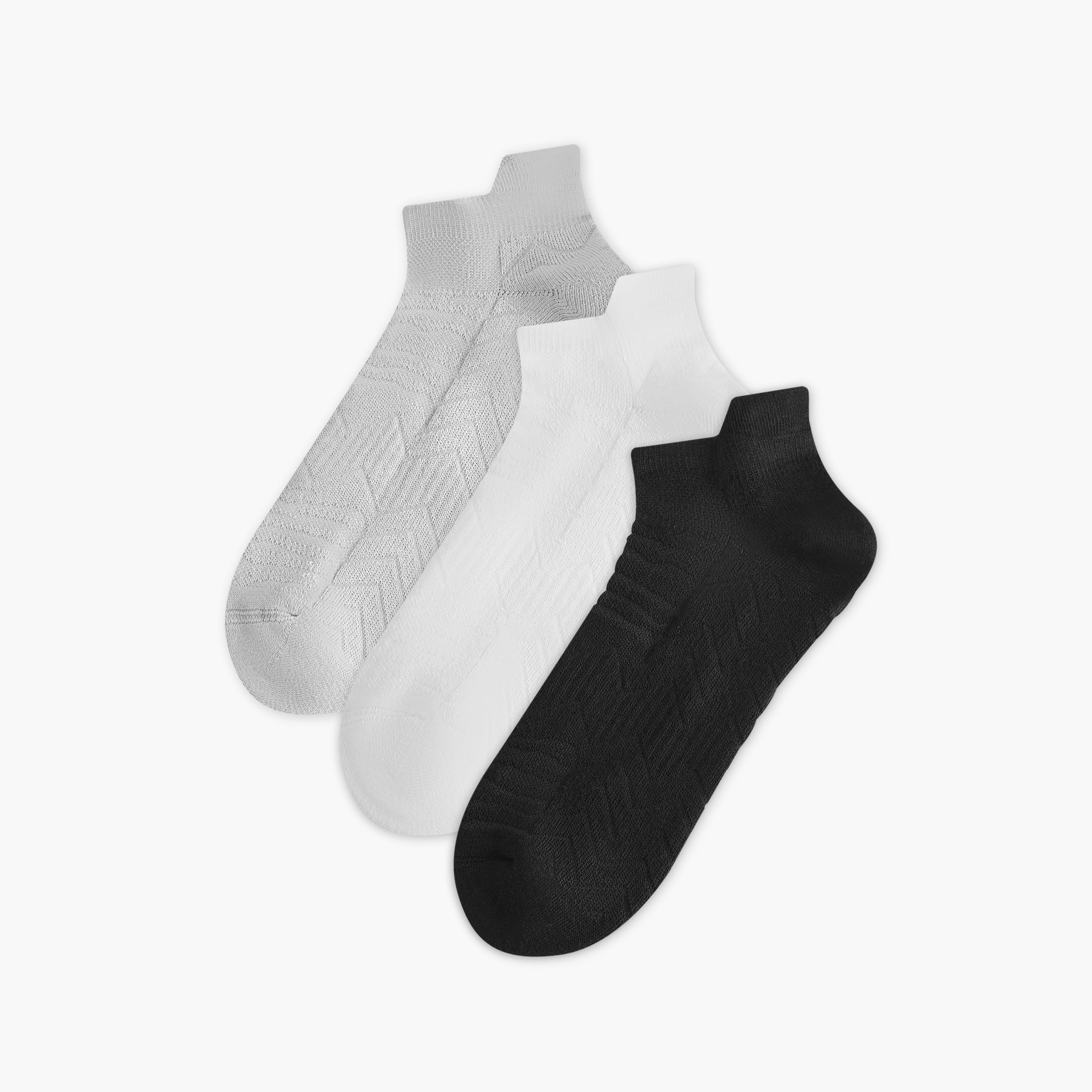 طقم جوارب 3 أزواج بارزة الملمس بطول الكاحل-men-socks-image-1