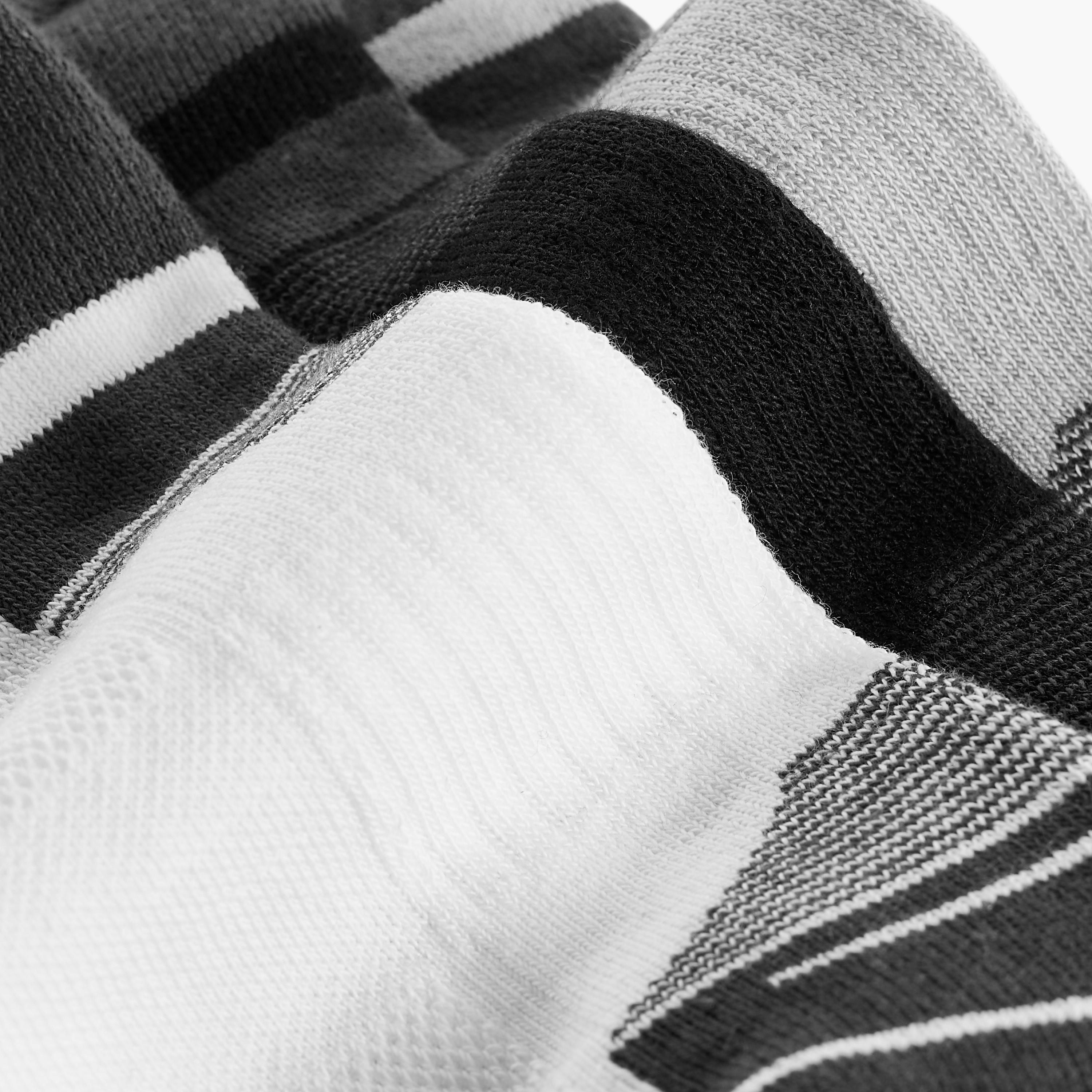 طقم جوارب 3 أزواج بارزة الملمس نصف تيري بطول الكاحل-men-socks-image-4