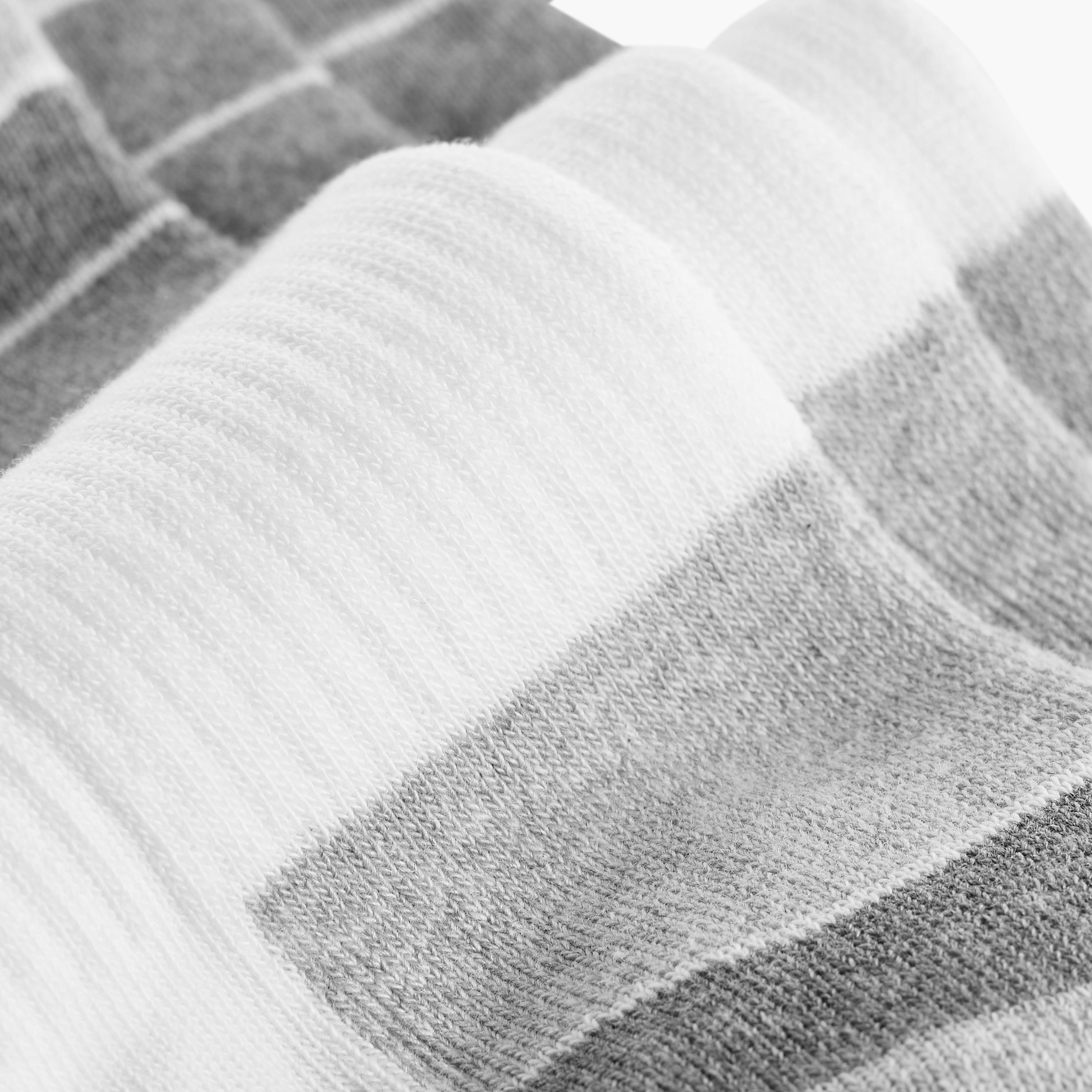 طقم جوارب 3 أزواج بارزة الملمس بطول الكاحل-men-socks-image-4