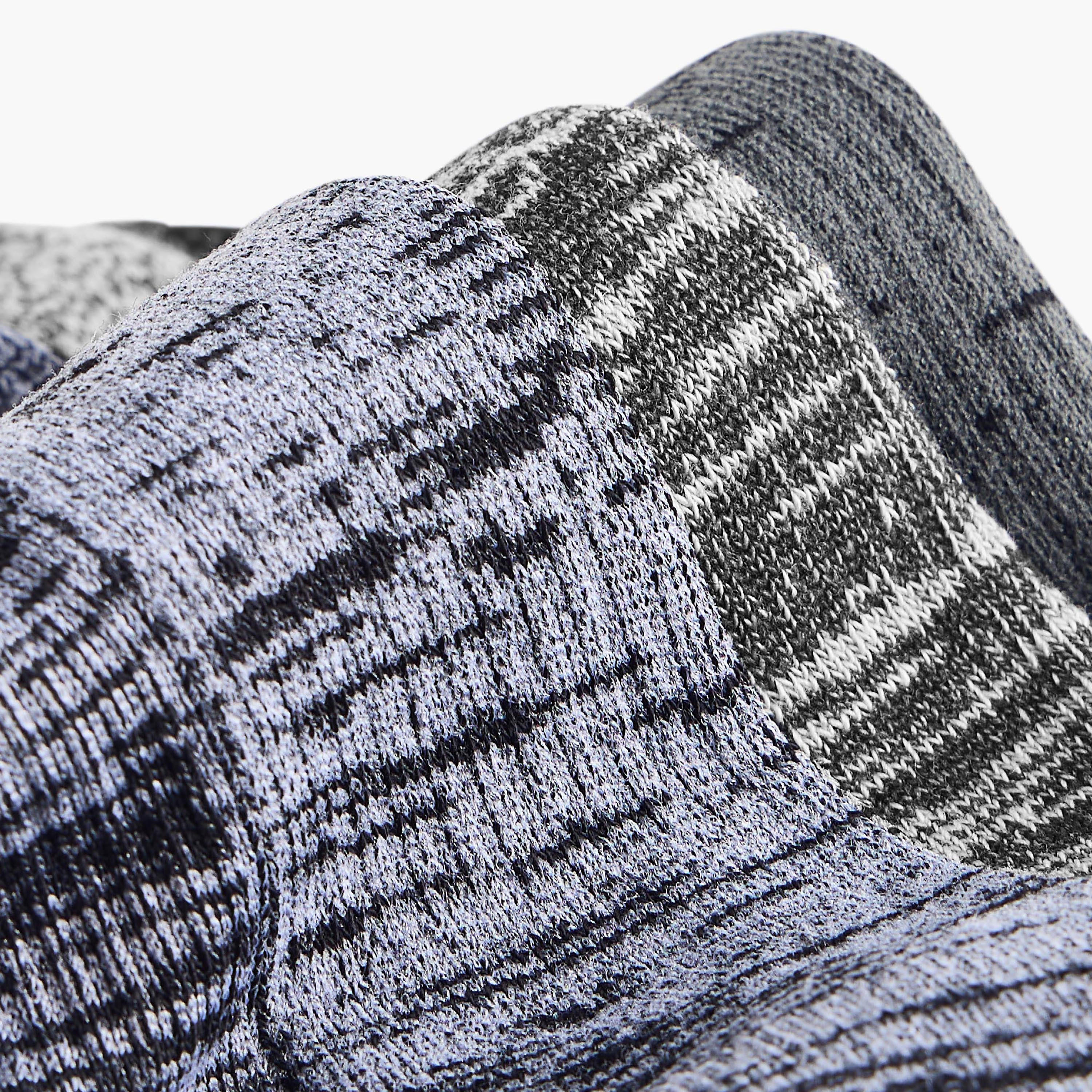 طقم جوارب 3 أزواج نصف تيري بطول الكاحل وطبعات-men-socks-image-4