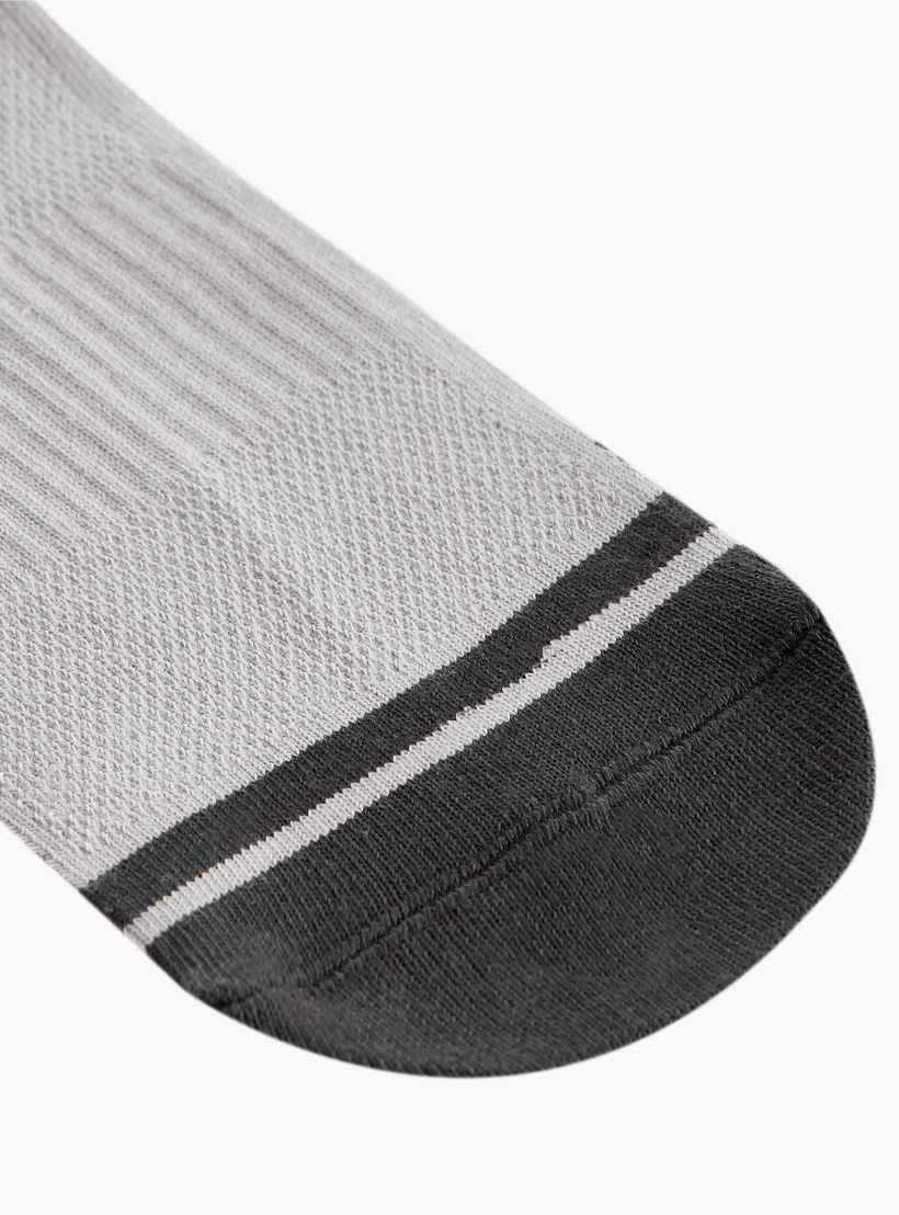طقم جوارب بطول ربلة الساق 3 أزواج مضلعة-men-socks-image-5