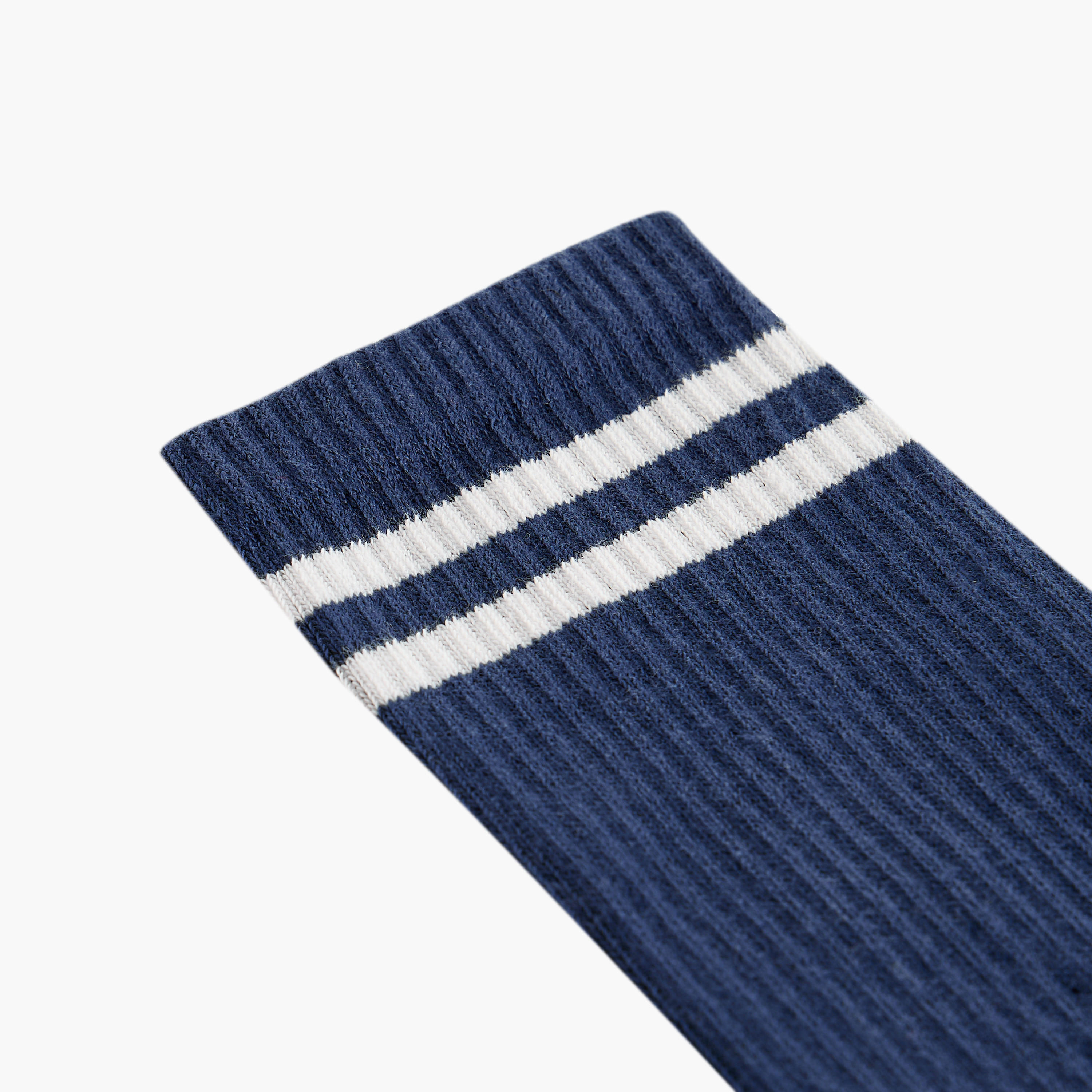 طقم جوارب بطول ربلة الساق 3 أزواج مقلّمة-men-socks-image-3