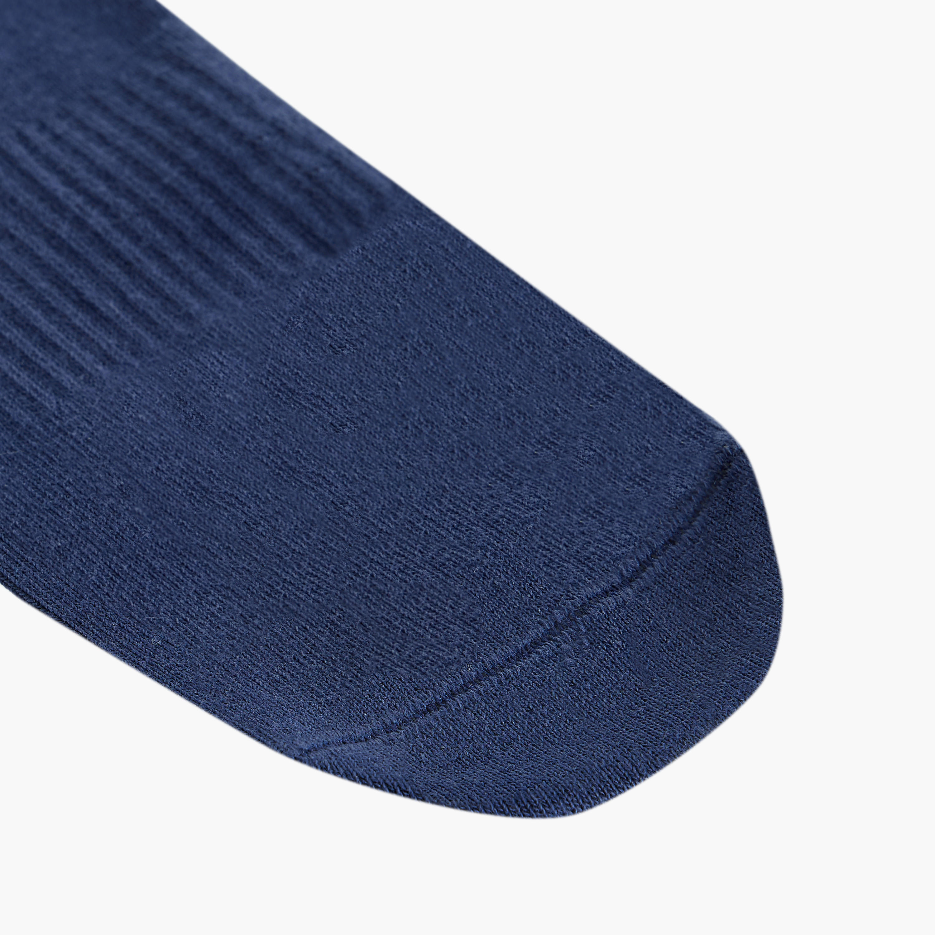 طقم جوارب بطول ربلة الساق 3 أزواج مقلّمة-men-socks-image-5