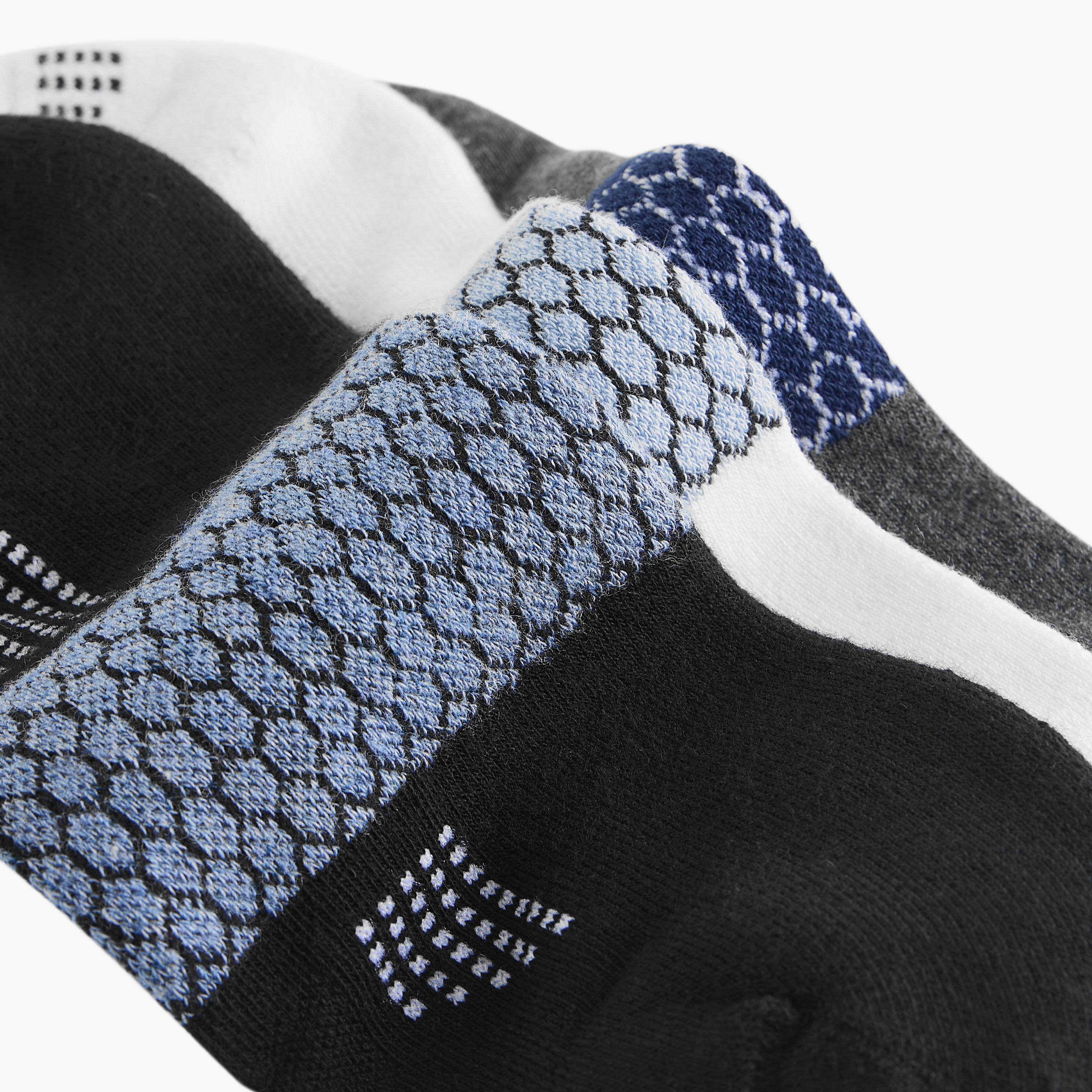 طقم جوارب 3 أزواج نصف تيري بطول الكاحل وطبعات-men-socks-image-4