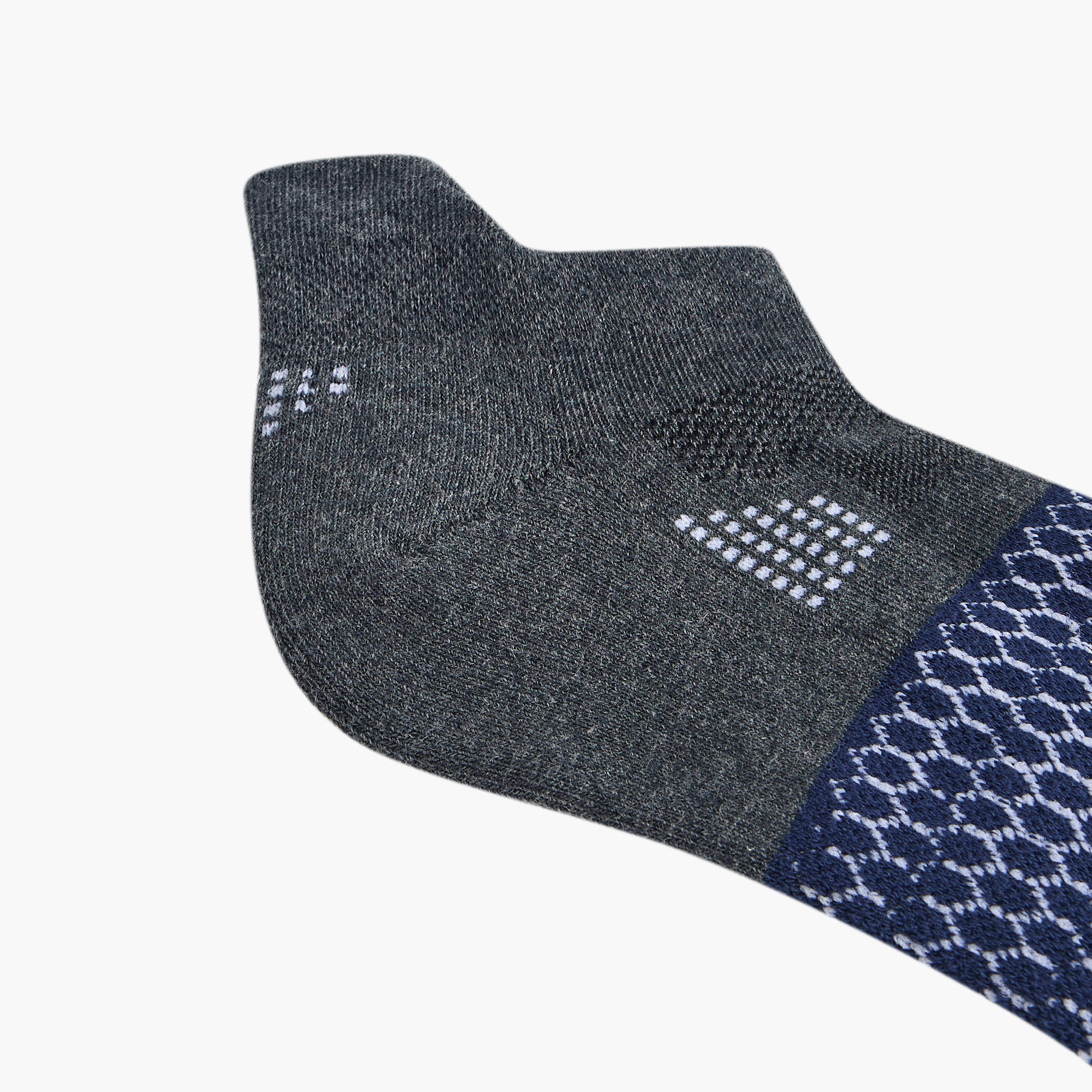 طقم جوارب 3 أزواج نصف تيري بطول الكاحل وطبعات-men-socks-image-5