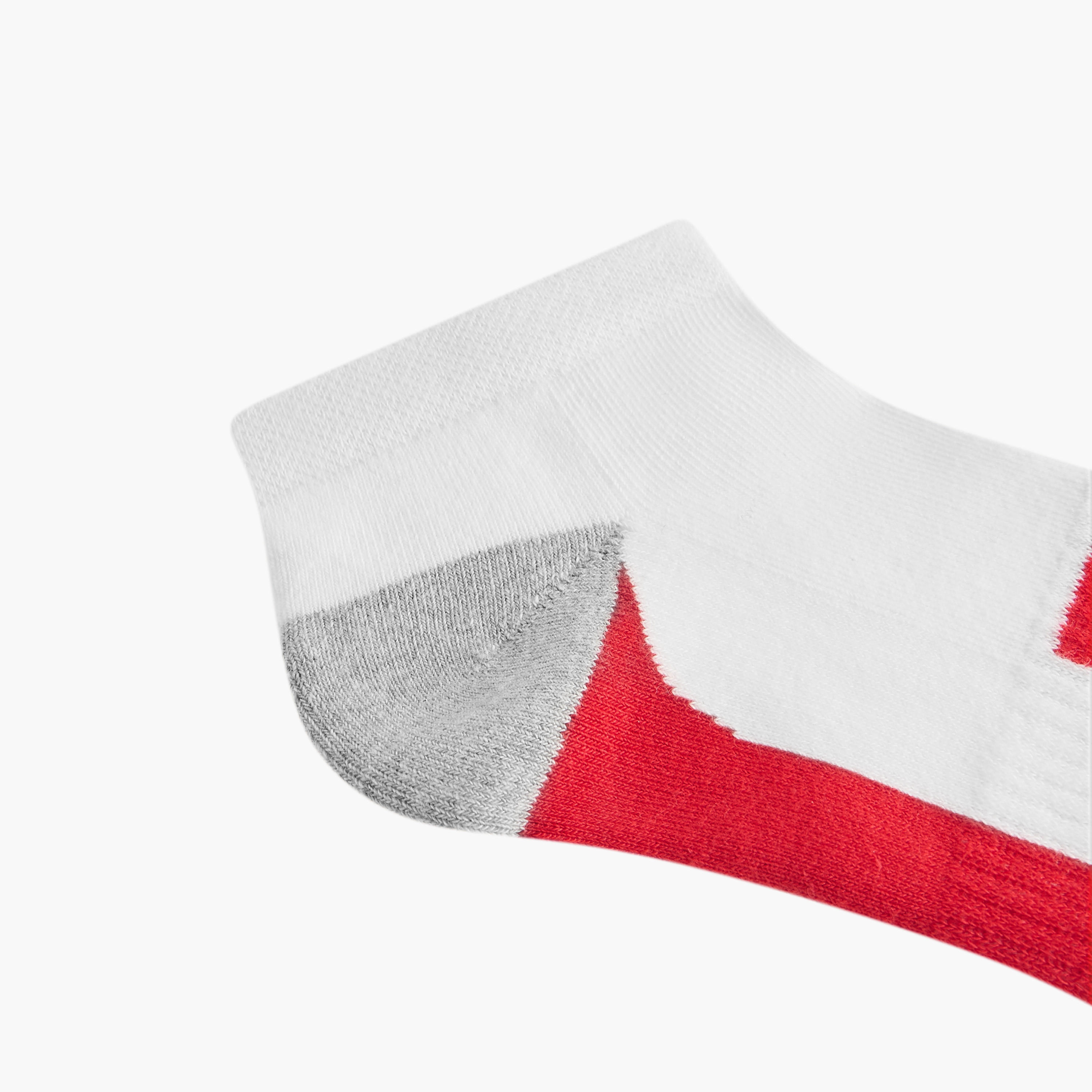 طقم جوارب 3 أزواج نصف تيري بطول الكاحل وطبعات-men-socks-image-5