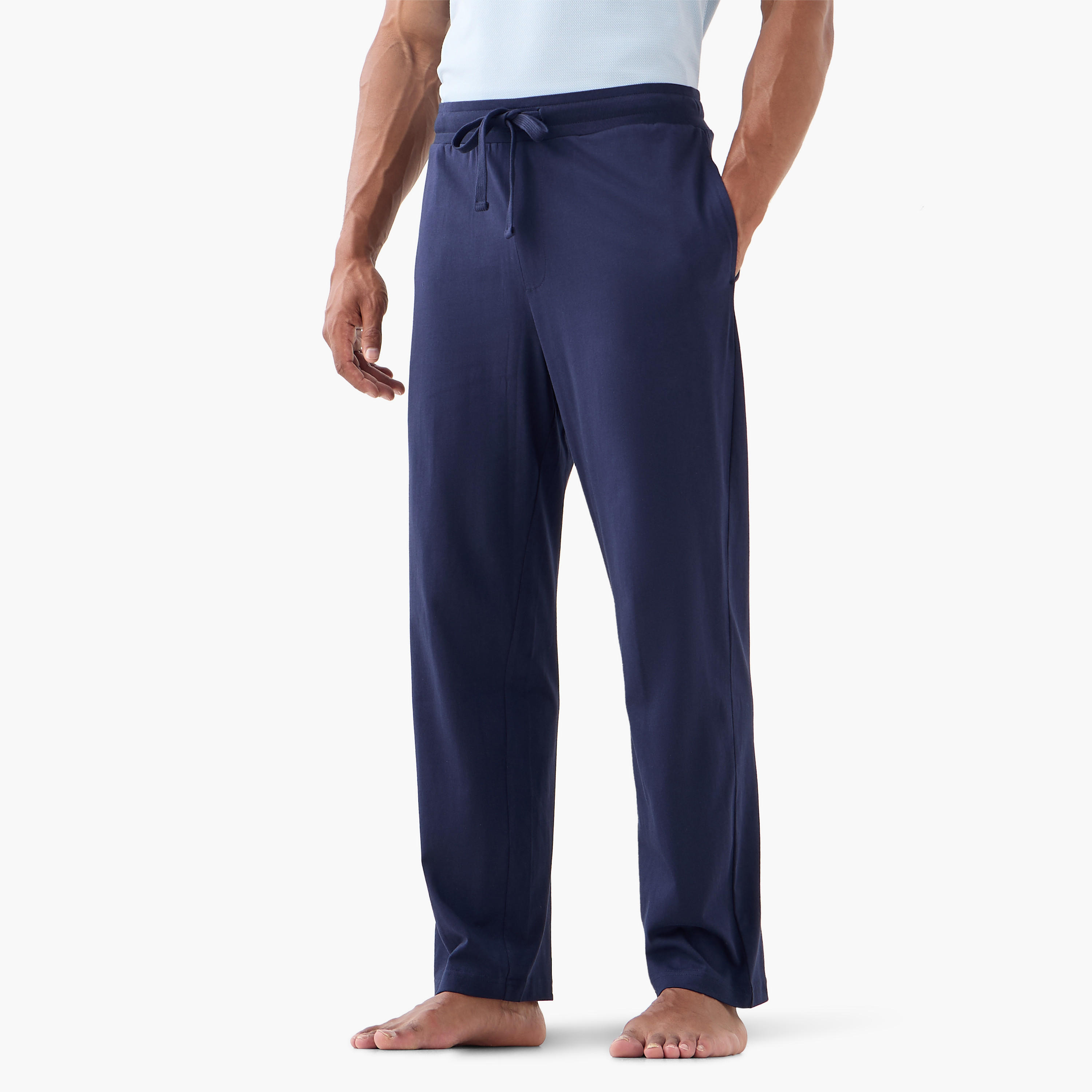 طقم تيشيرت بياقة هينلي وبنطلون بيجاما-men-clothing-nightwear-sets-image-4