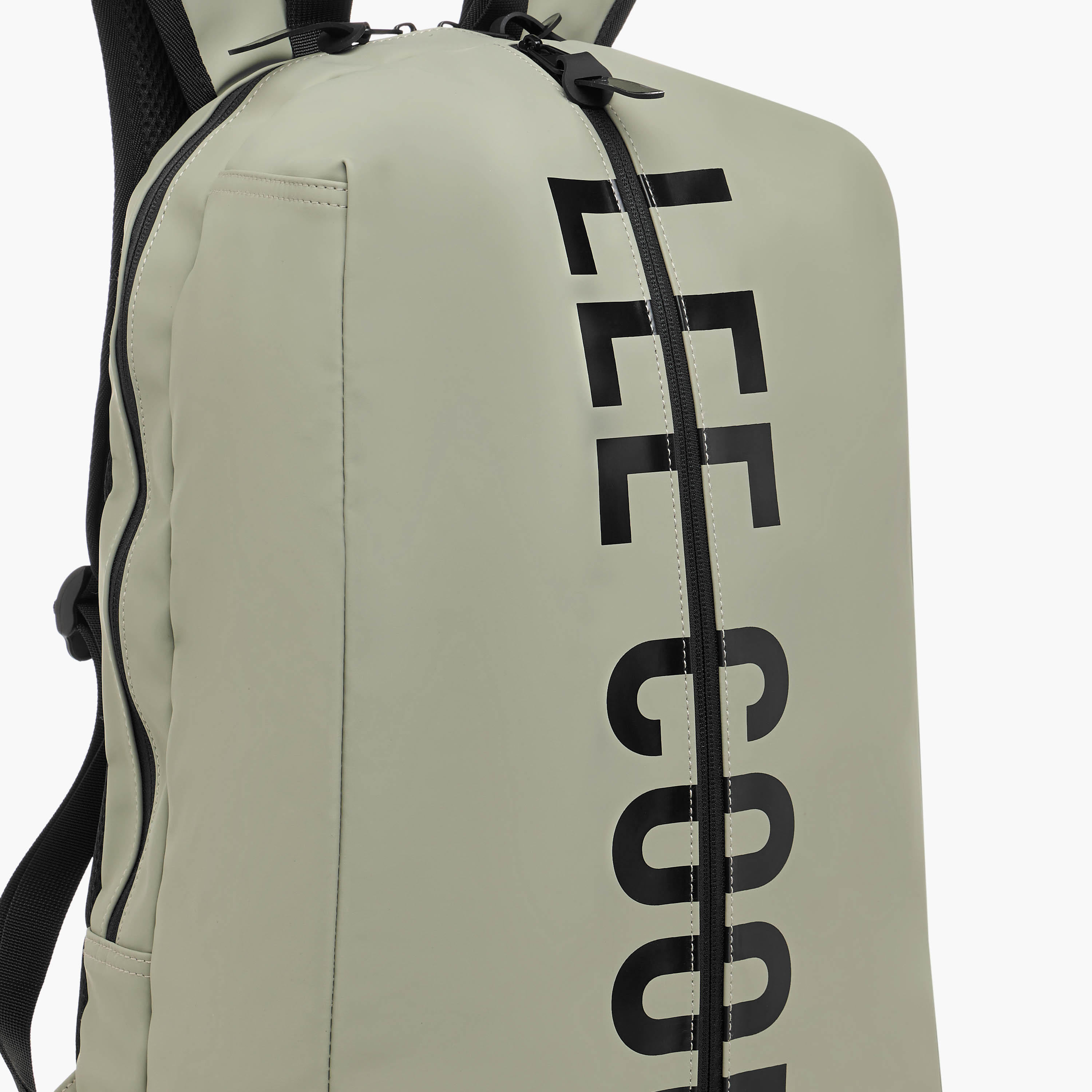 شنطة ظهر بأحزمة قابلة للتعديل وسحّاب إغلاق وطبعات من لي كوبر - 33x16x47 سم-men-bags-image-5
