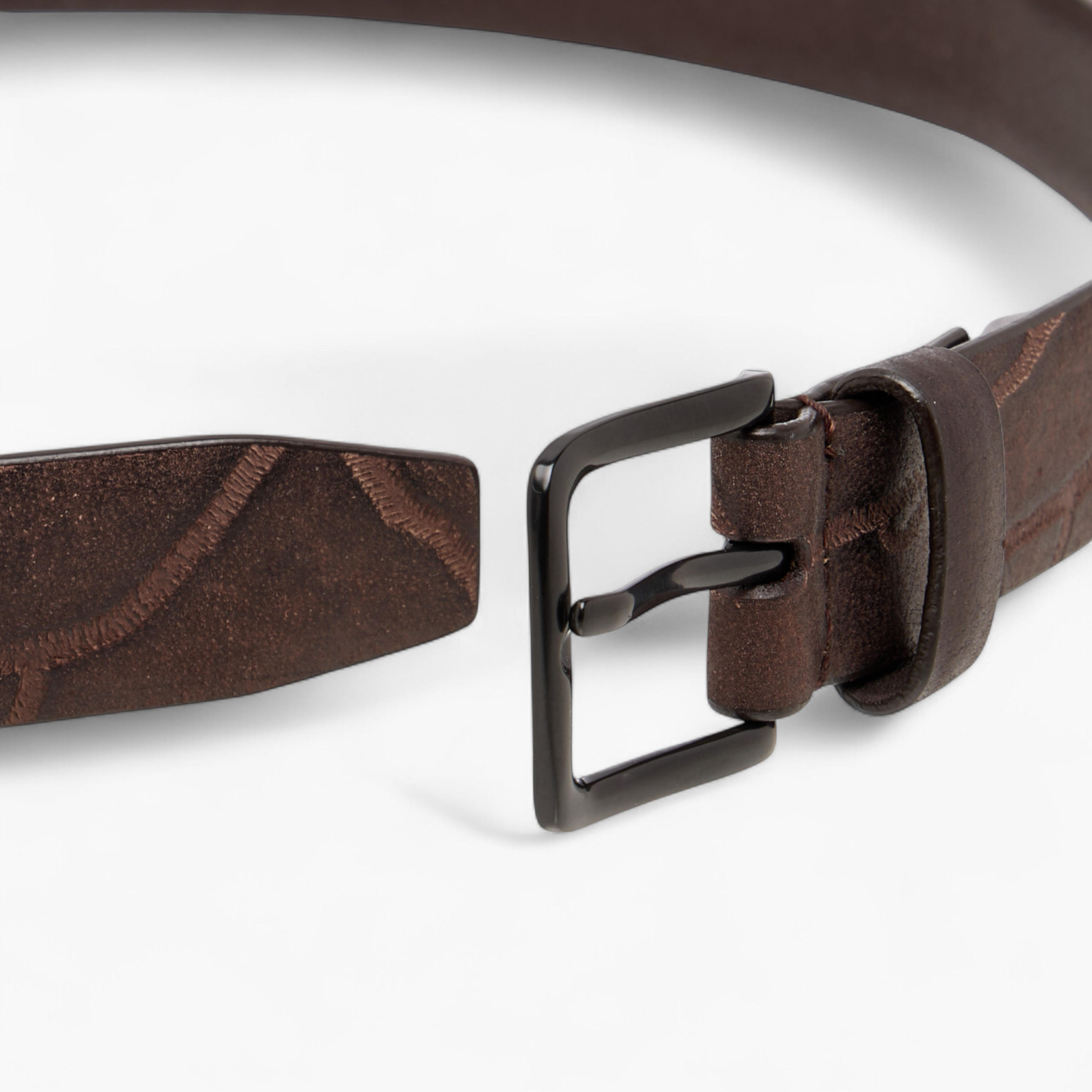 حزام جلد بارز الملمس بإبزيم إغلاق بدبوس-men-beltsandwallets-belts-image-1