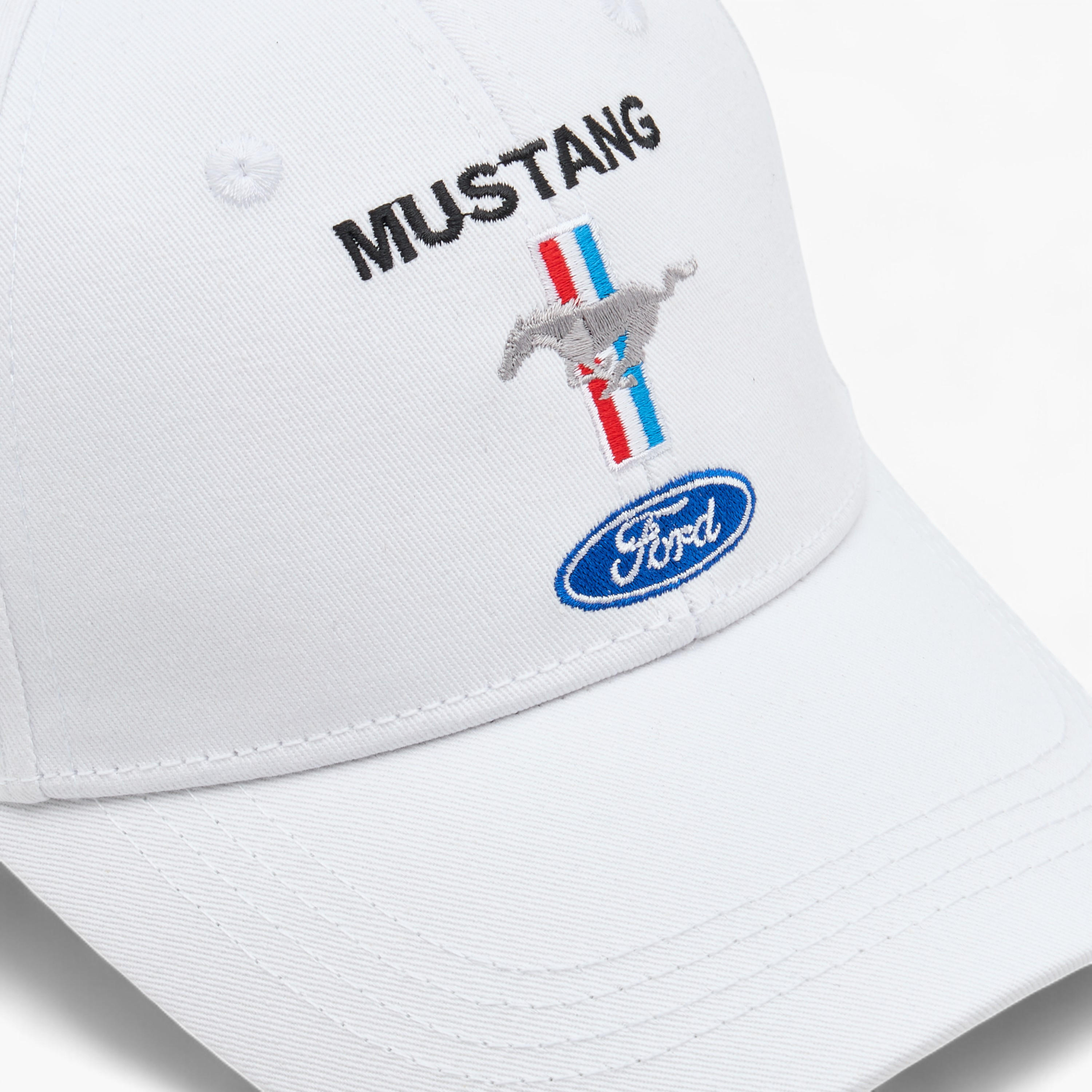 كاب بتطريز موستانج وحزام بإبزيم إغلاق-men-caps-image-3