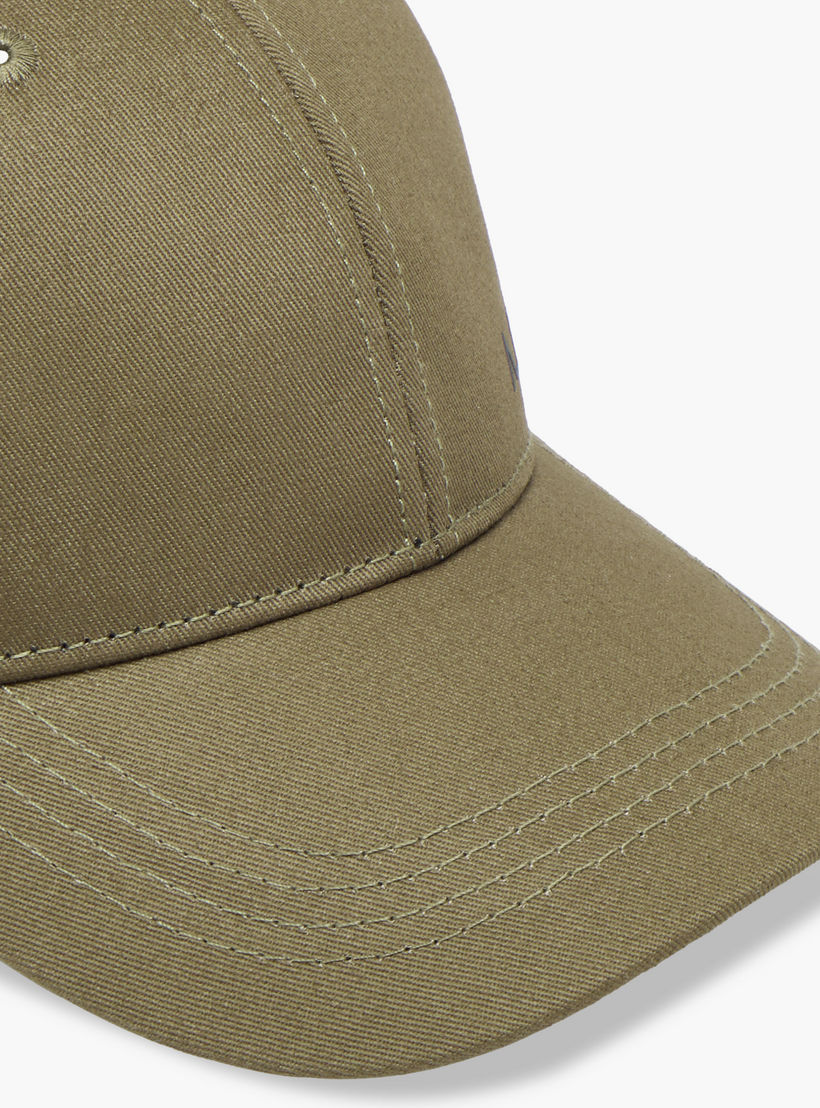 كاب بحلقات وحزام بإبزيم إغلاق-men-caps-image-3