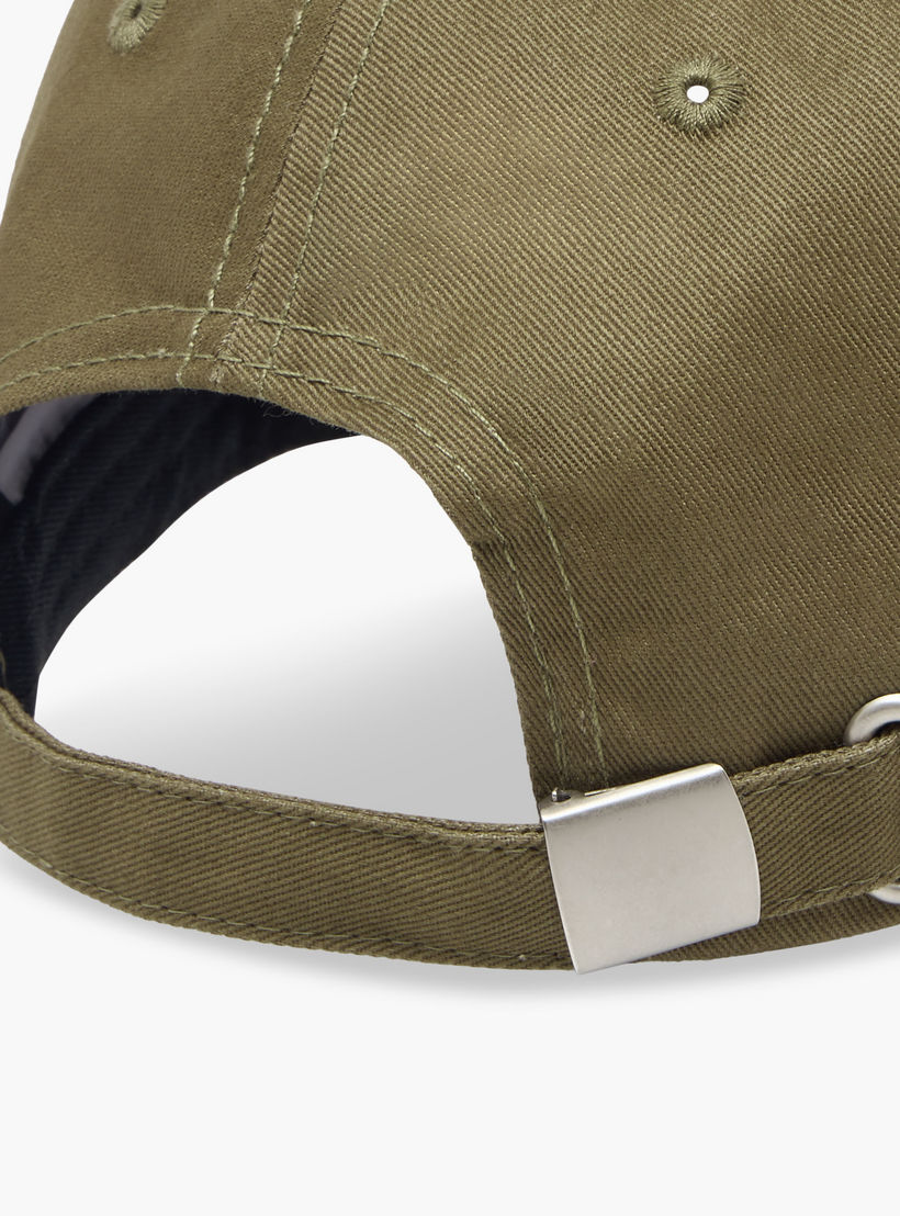 كاب بحلقات وحزام بإبزيم إغلاق-men-caps-image-2