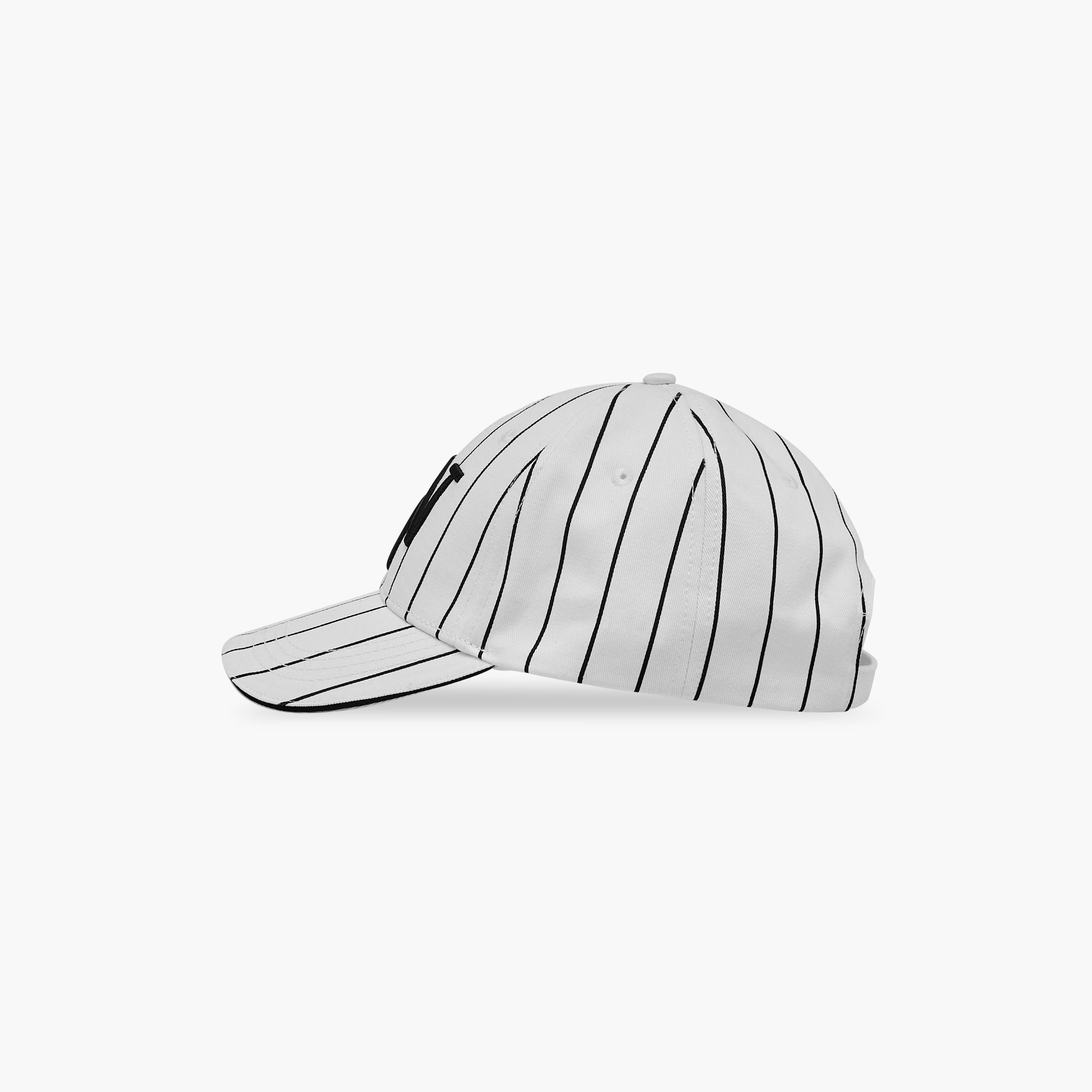 كاب مخطط مع حزام بإبزيم إغلاق-men-caps-image-4