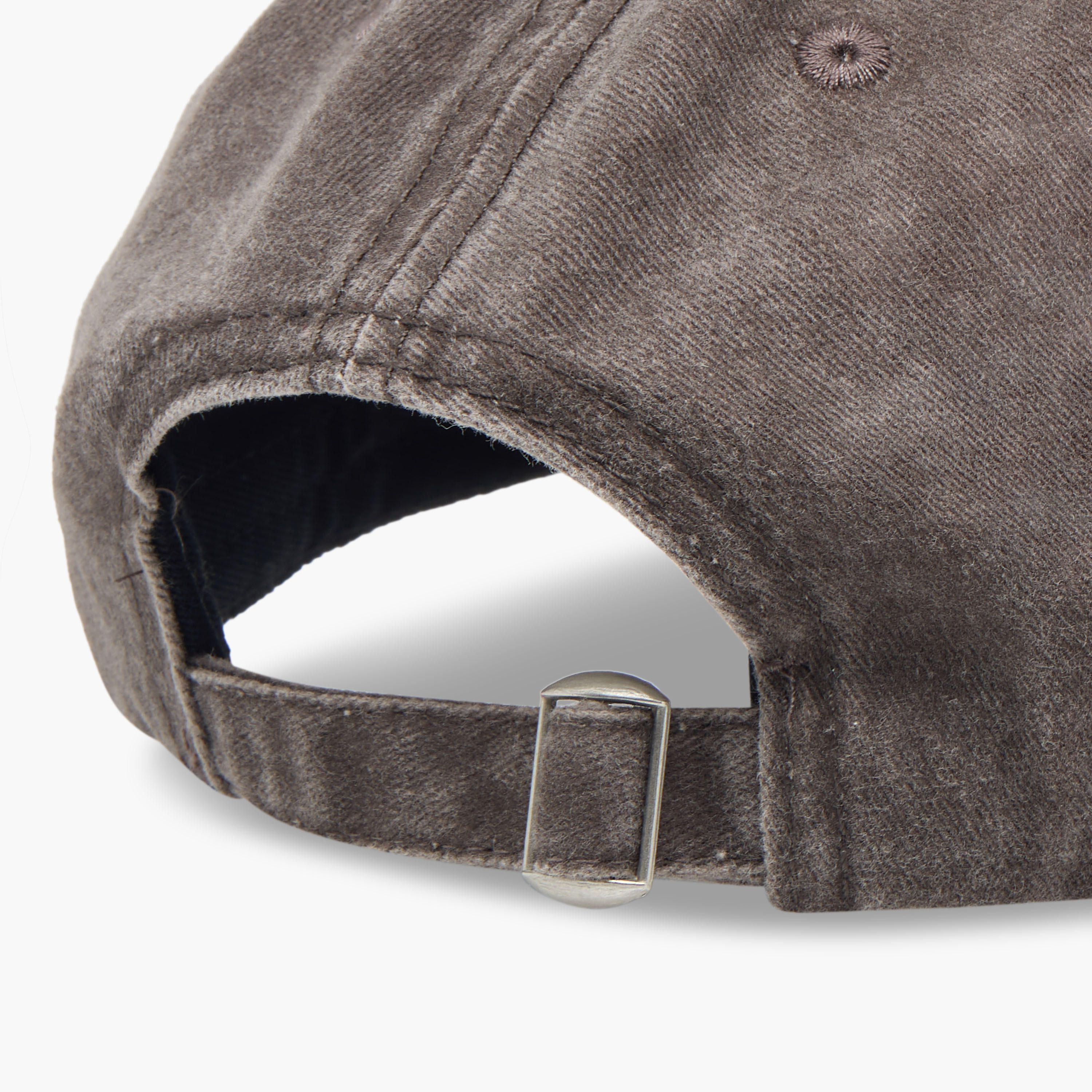 كاب بتطريز باريس مع حزام بإبزيم للإغلاق-men-caps-image-7