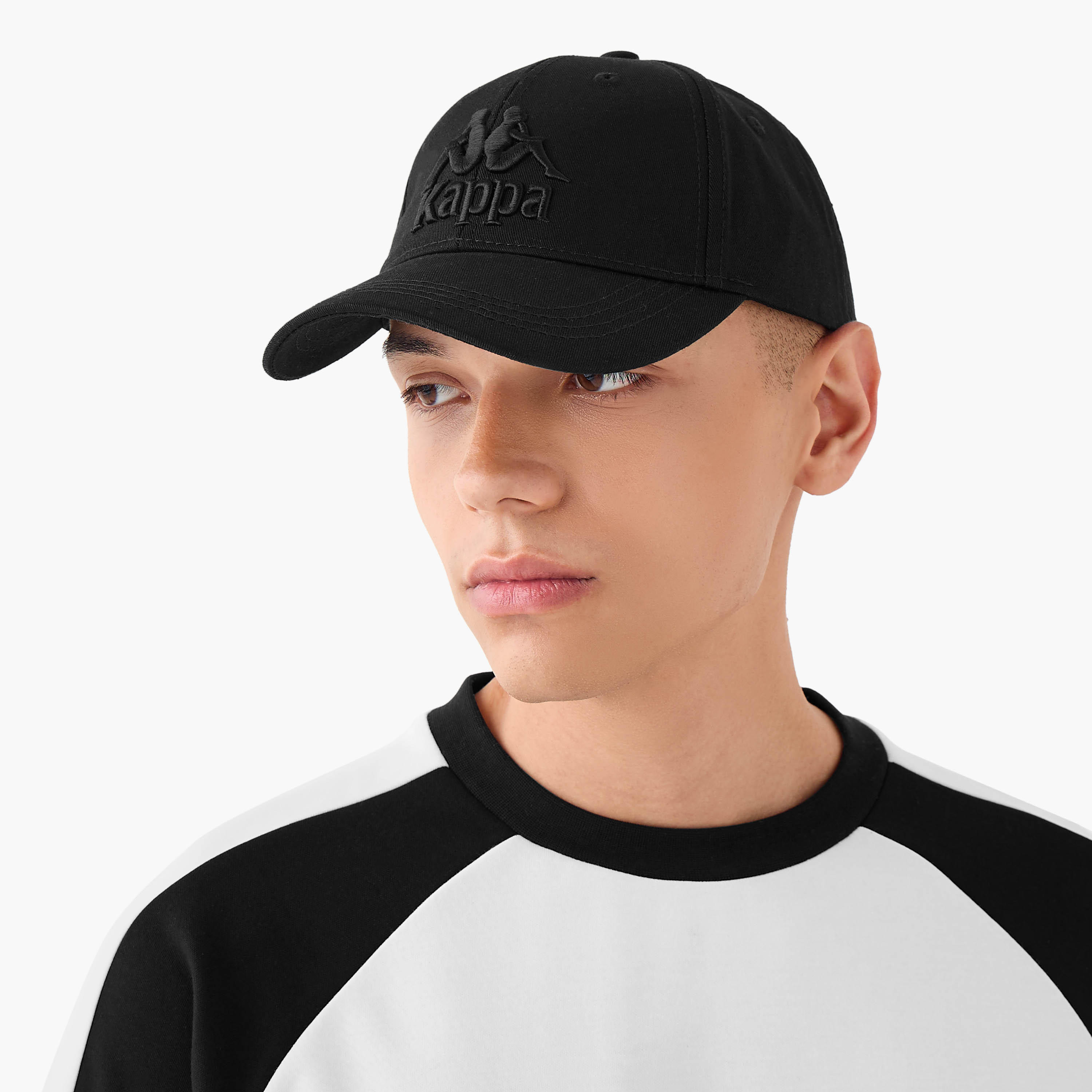 كاب بتطريز شعار ورباط إغلاق بإبزيم من كابا-men-caps-image-7