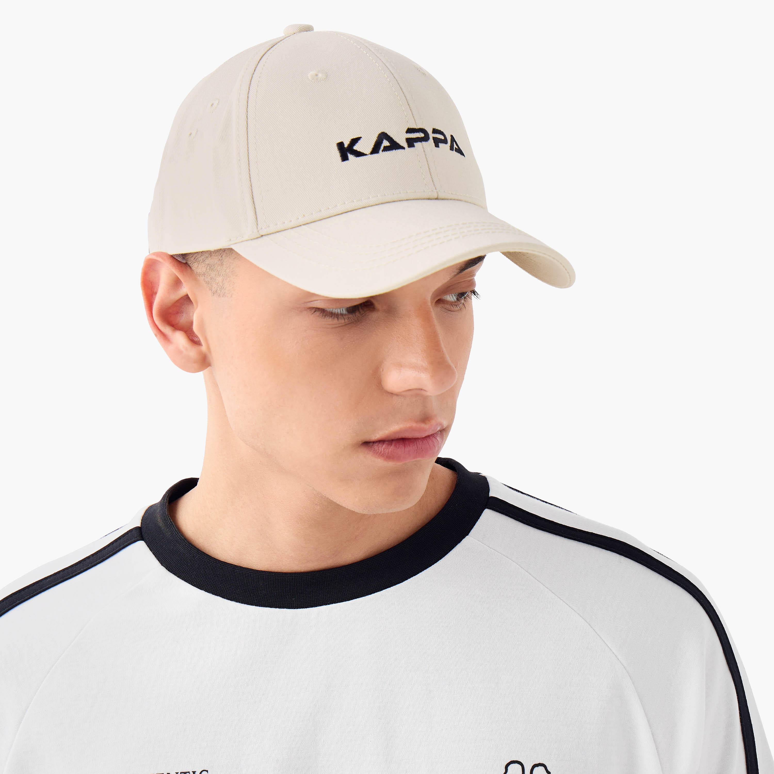 كاب بتطريز شعار ورباط إغلاق بإبزيم من كابا-men-caps-image-2