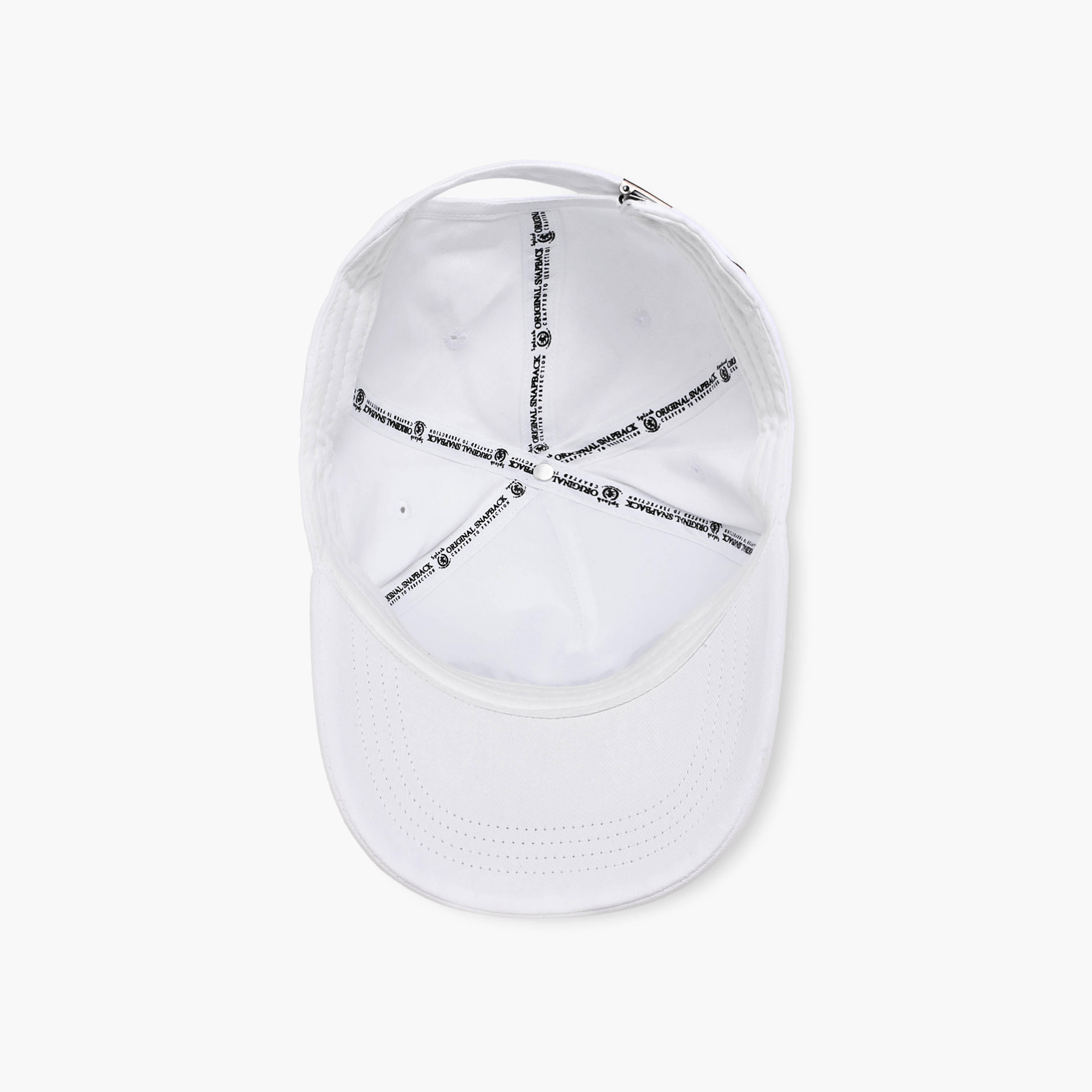 كاب مطرزة برباط إغلاق بإبزيم-men-caps-image-1