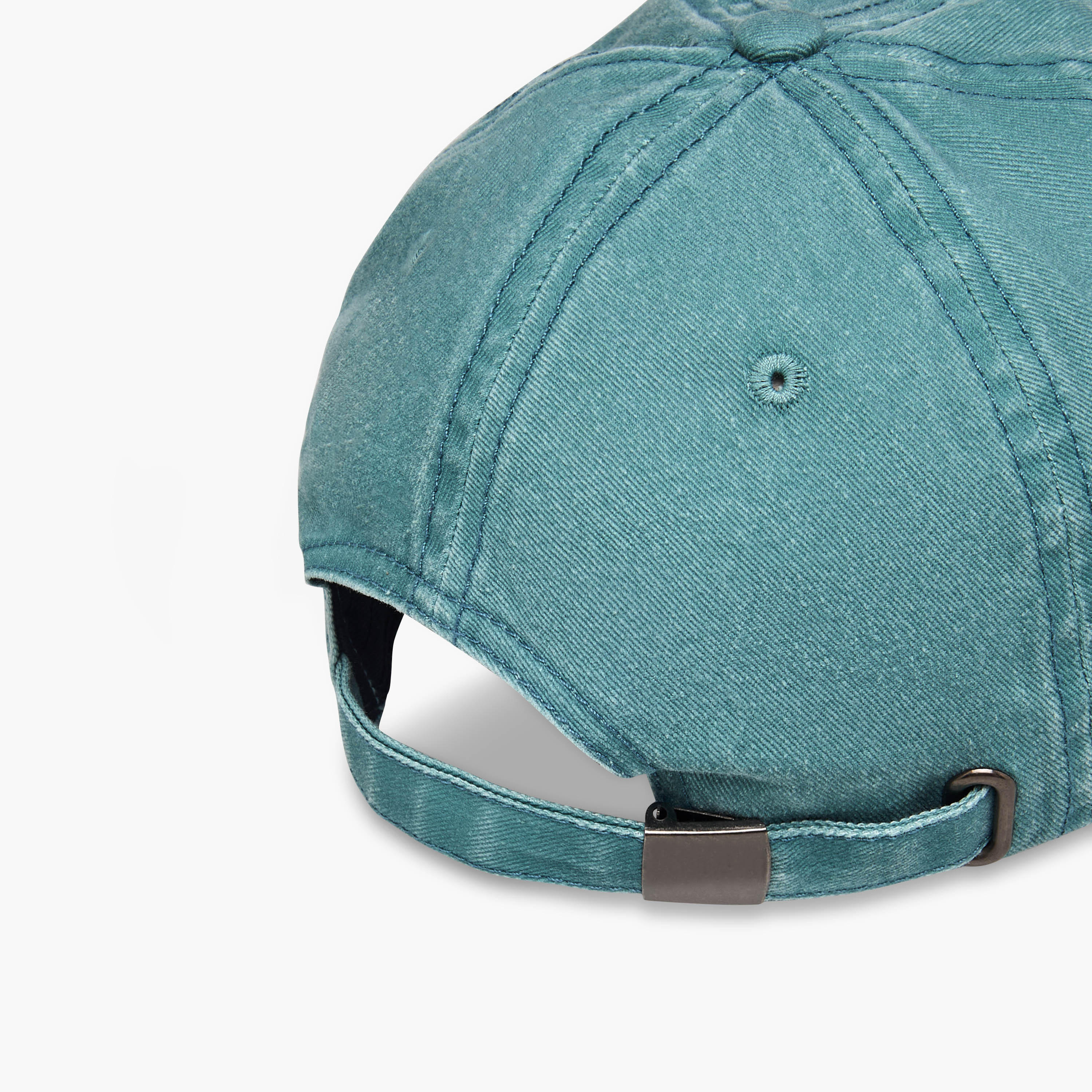 كاب بتطريز شعار وحزام إغلاق بإبزيم-men-caps-image-3