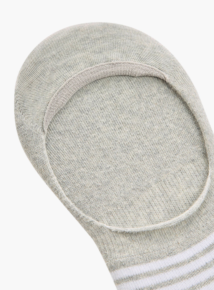 جوارب غير مرئية بحماية من البكتيريا وتفاصيل الشعار من كابا - طقم من 3 أزواج-men-socks-image-5