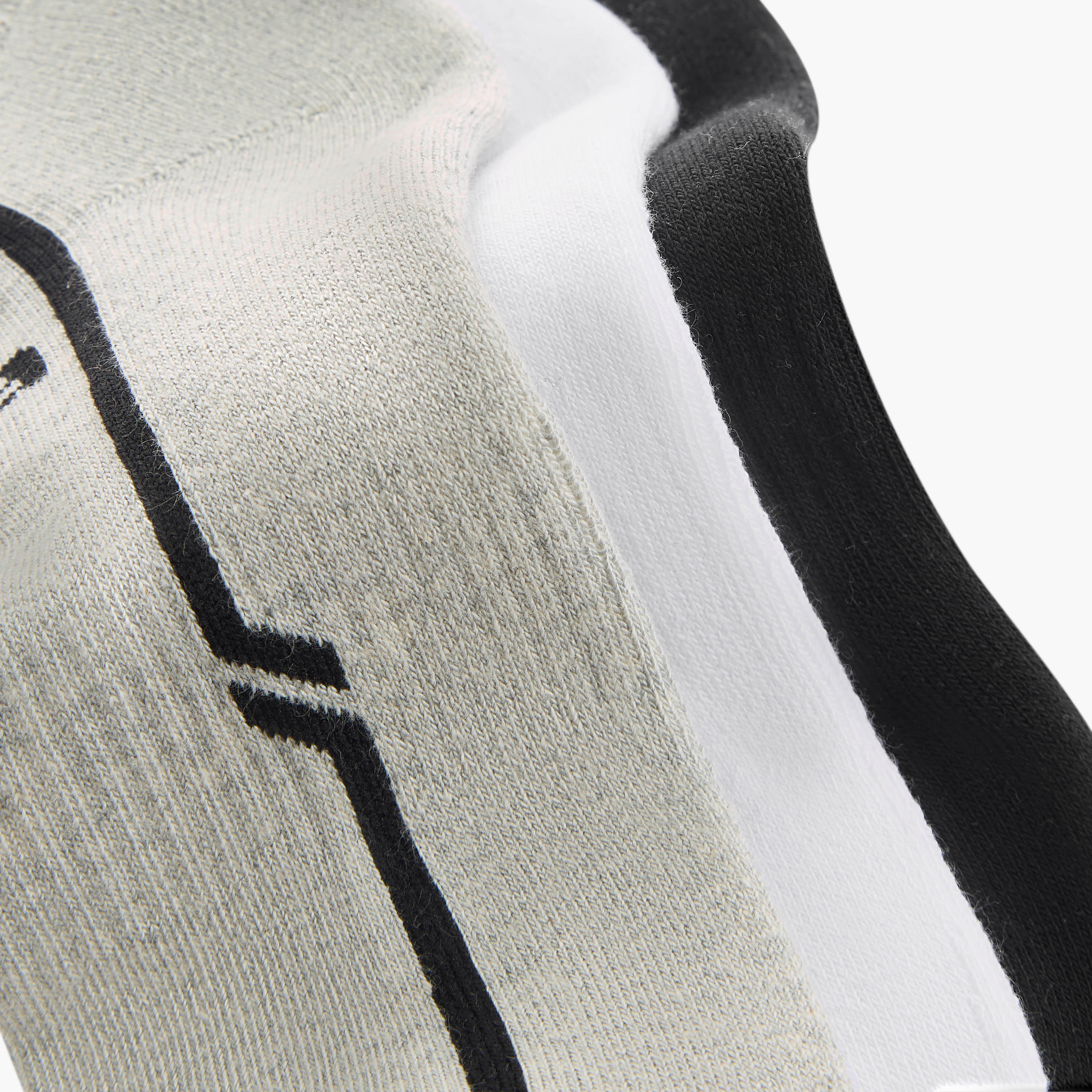 جوارب بطول الكاحل وحماية من البكتيريا وتفاصيل الشعار من كابا - طقم من 3 أزواج-men-socks-image-4