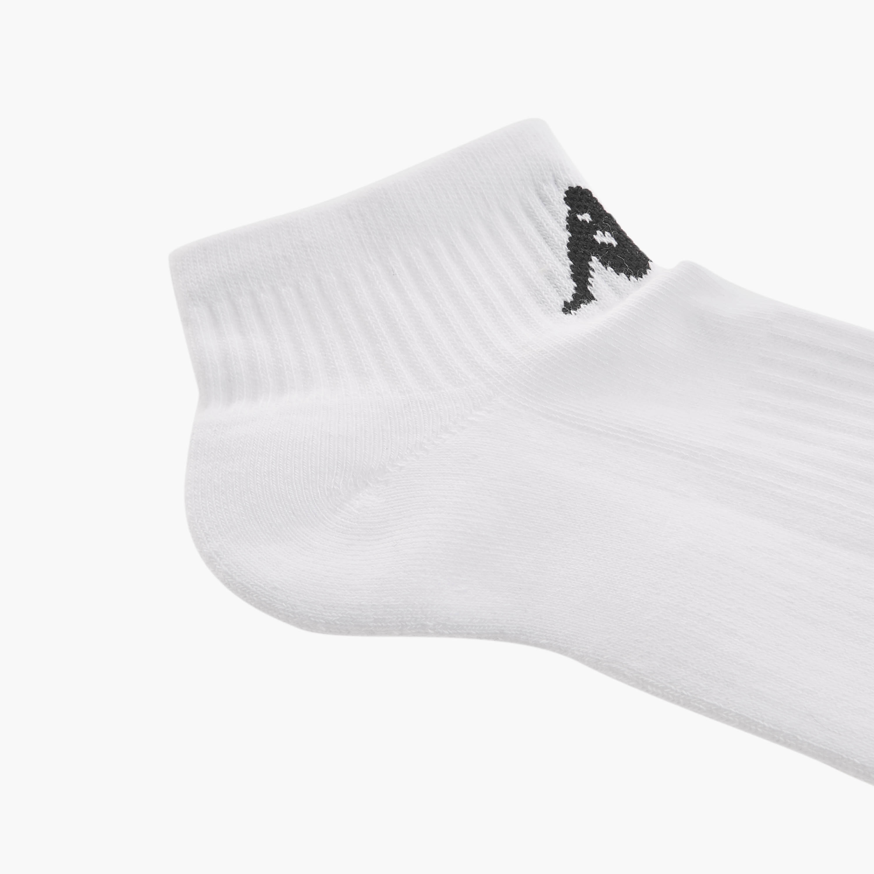 جوارب بطول الكاحل وحماية من البكتيريا وتفاصيل الشعار من كابا - طقم من 5 أزواج -men-socks-image-5