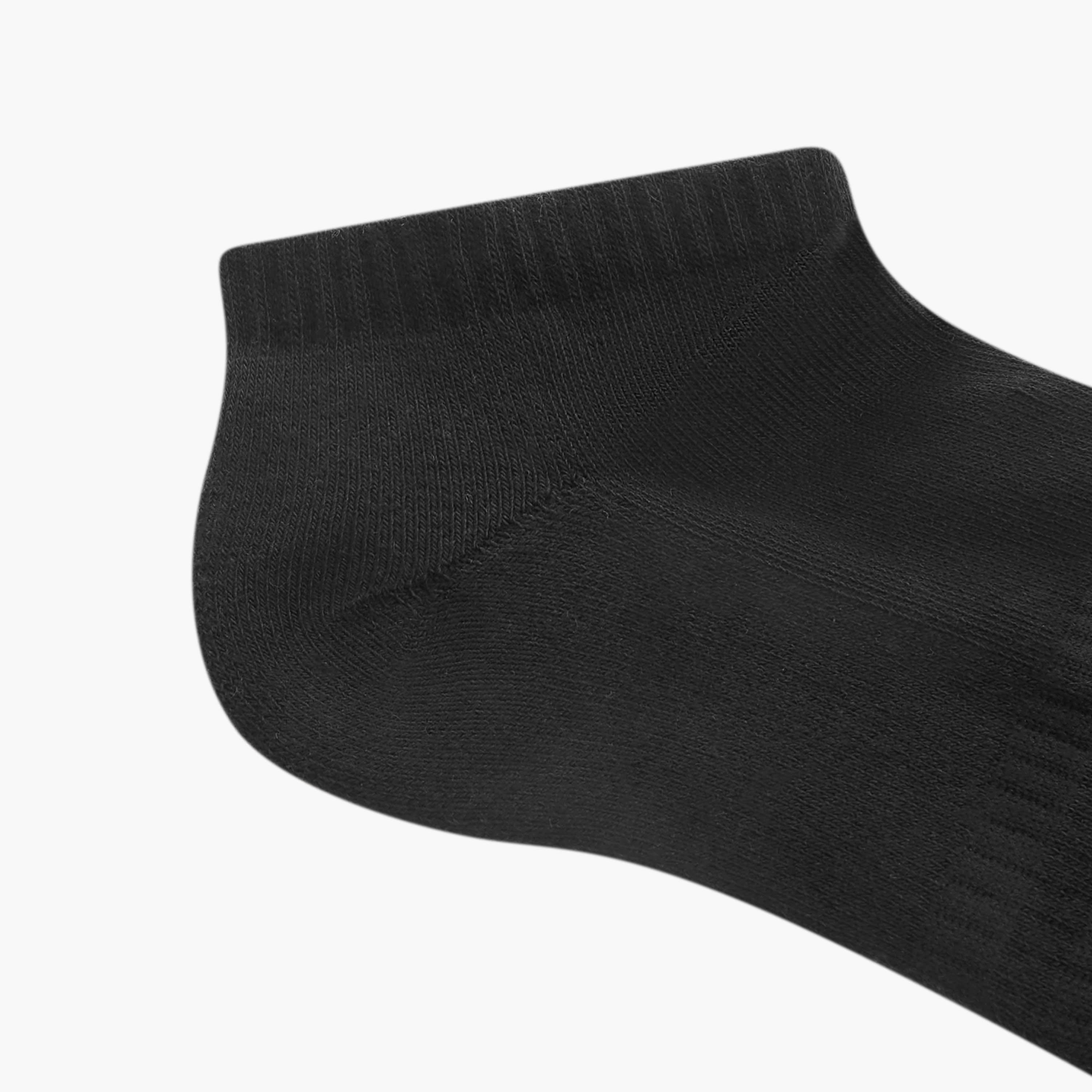 جوارب نصف تيري بطول الكاحل وحماية من البكتيريا وطبعات الشعار من كابا - طقم من 3 أزواج-men-socks-image-5