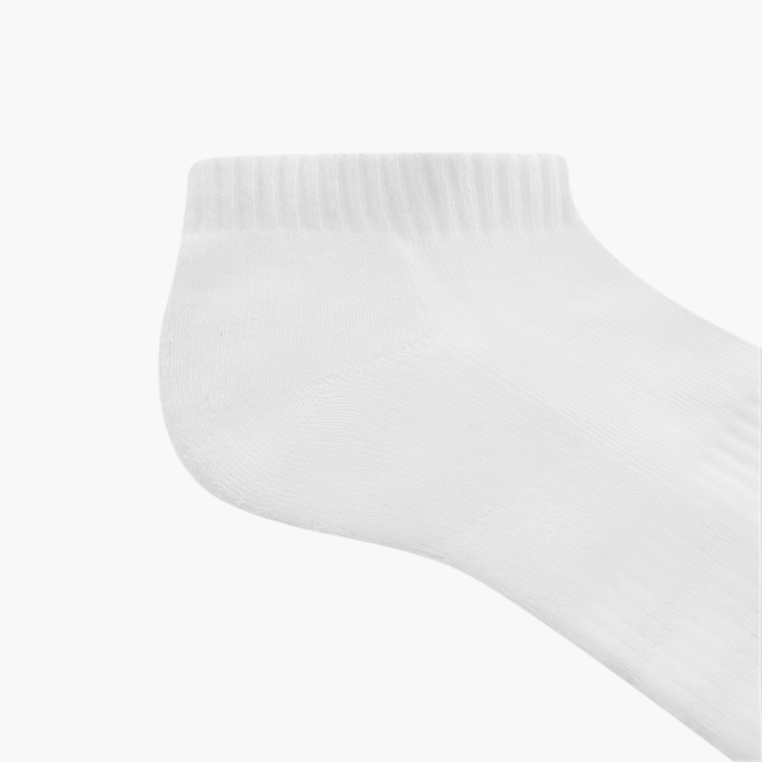 جوارب نصف تيري بطول الكاحل وحماية من البكتيريا وطبعات الشعار من كابا - طقم من 3 أزواج-men-socks-image-5