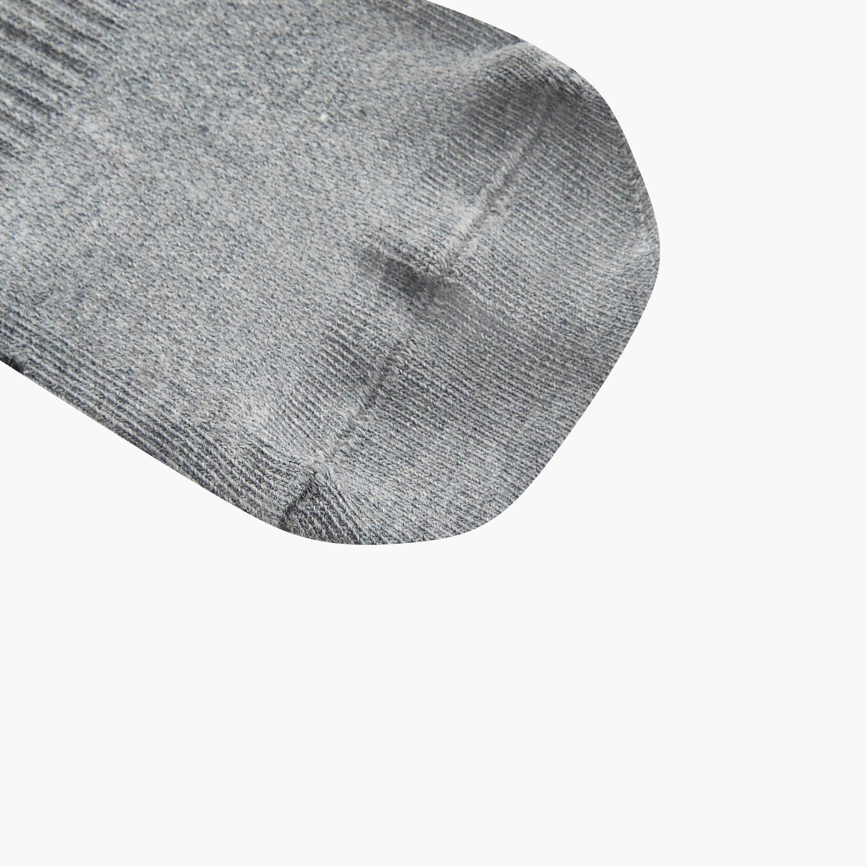 جوارب مقلّمة بطول الكاحل وحماية من البكتيريا - طقم من 3 أزواج-men-socks-image-3
