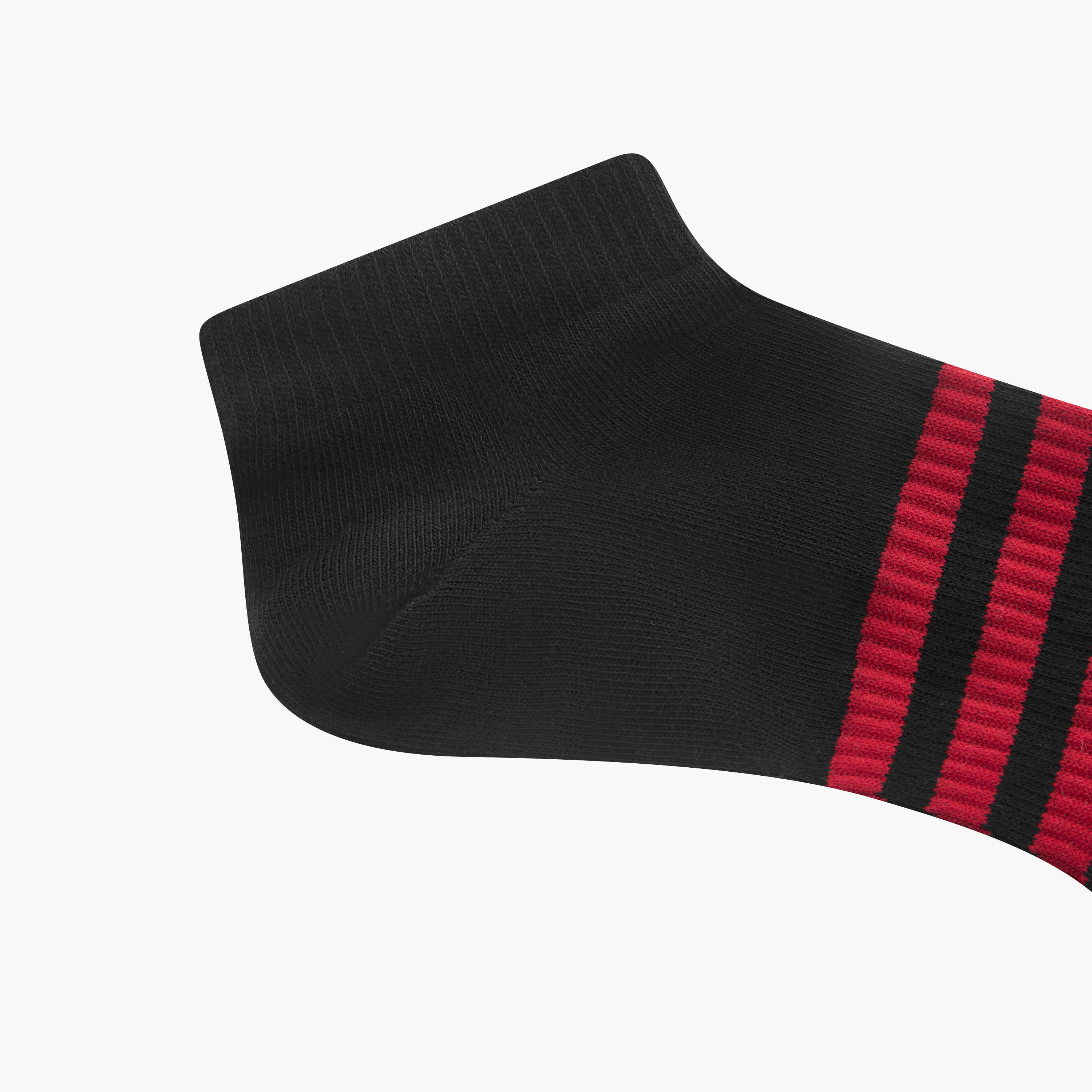 جوارب مقلّمة بطول الكاحل وحماية من البكتيريا - طقم من 3 أزواج-men-socks-image-5