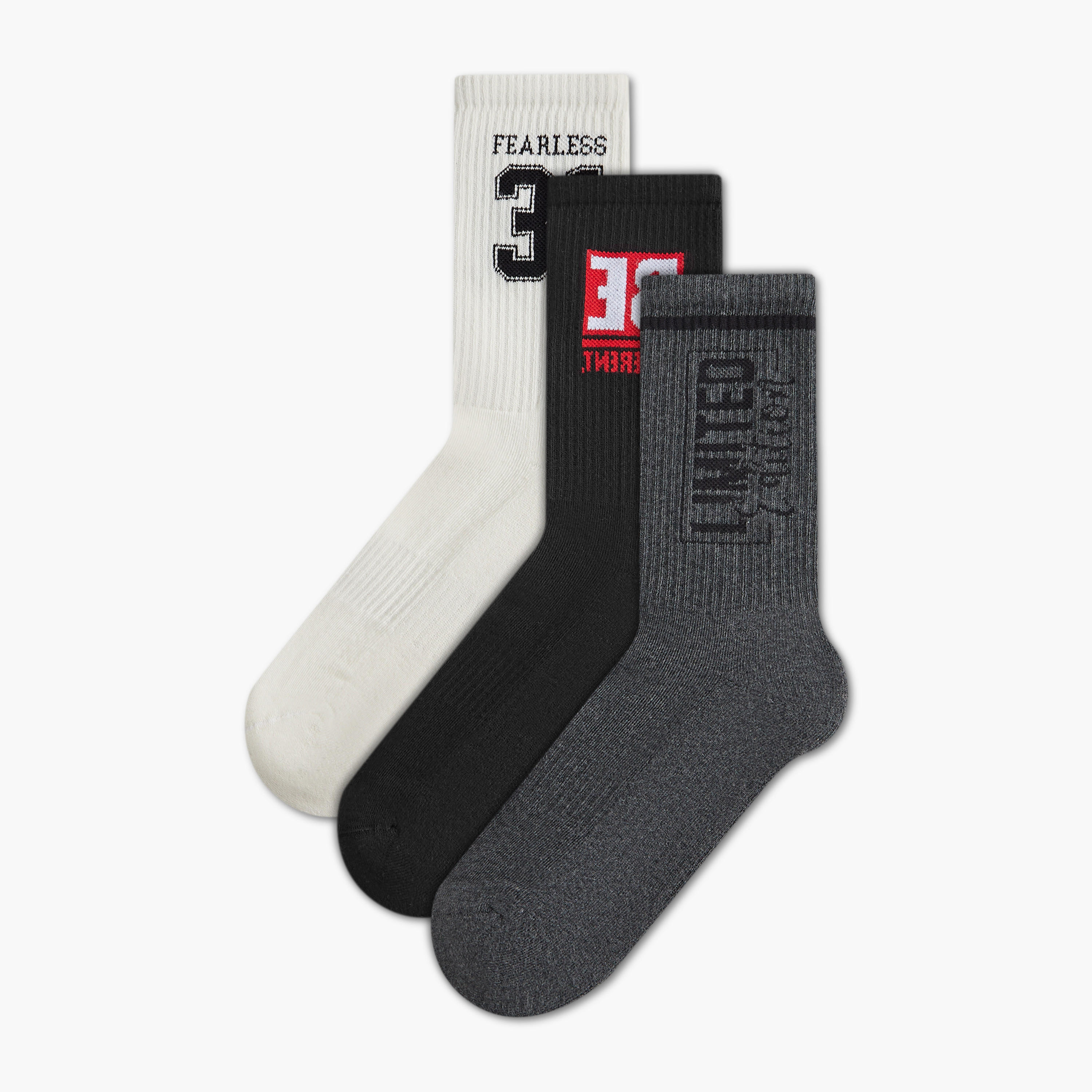طقم جوارب 3 أزواج بحماية من البكتيريا-men-socks-image-1