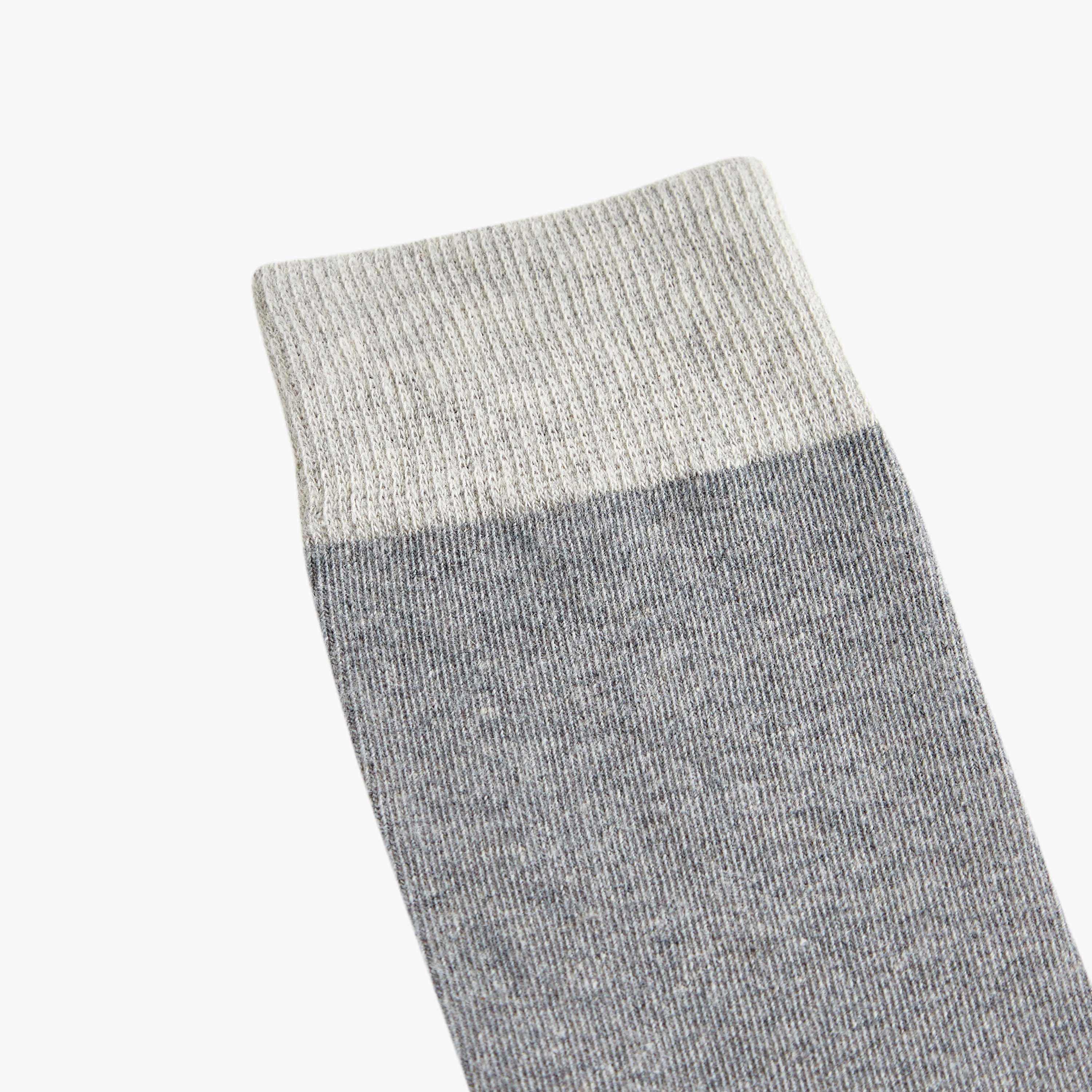 طقم جوارب 3 أزواج بحماية من البكتيريا-men-socks-image-3