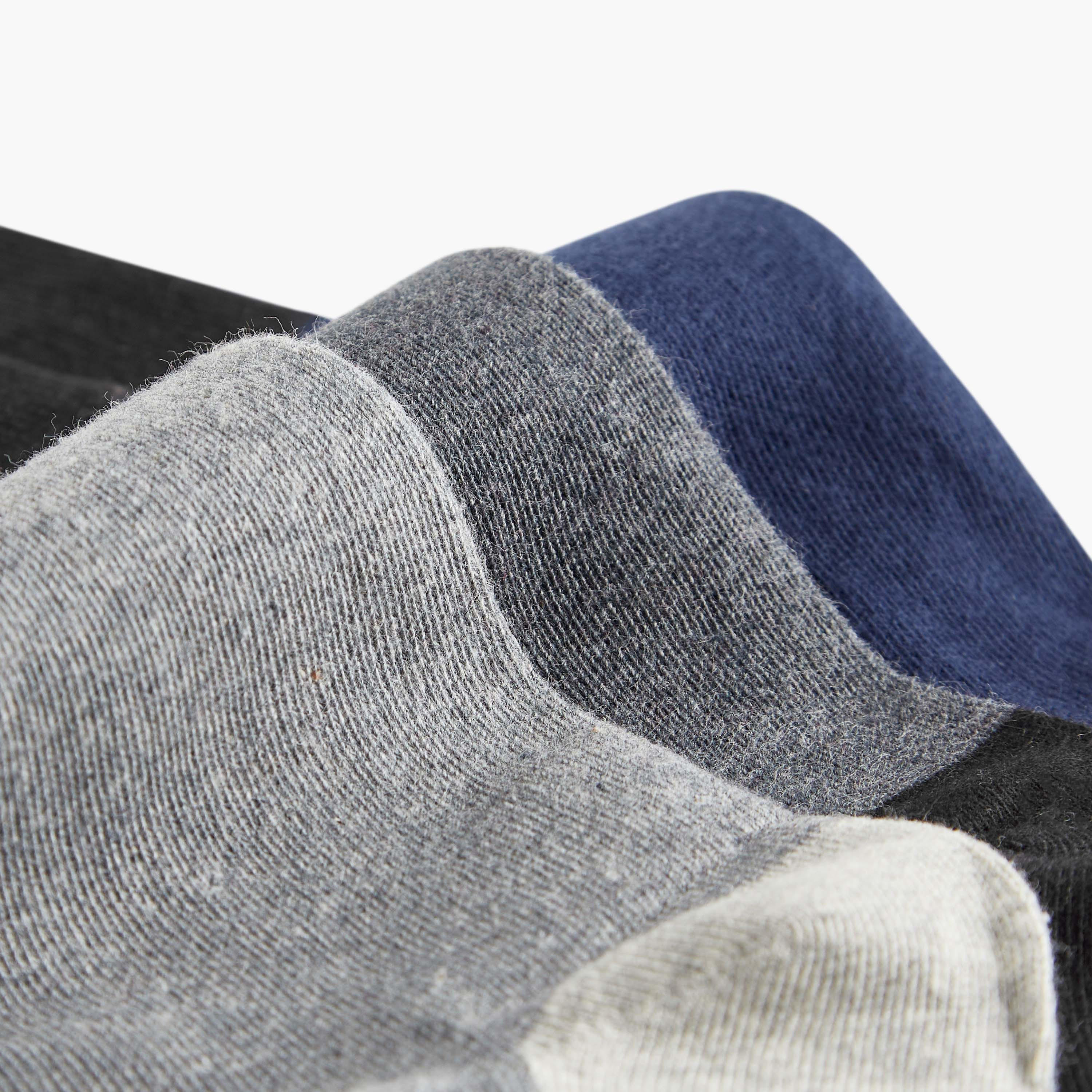 طقم جوارب 3 أزواج بحماية من البكتيريا-men-socks-image-4