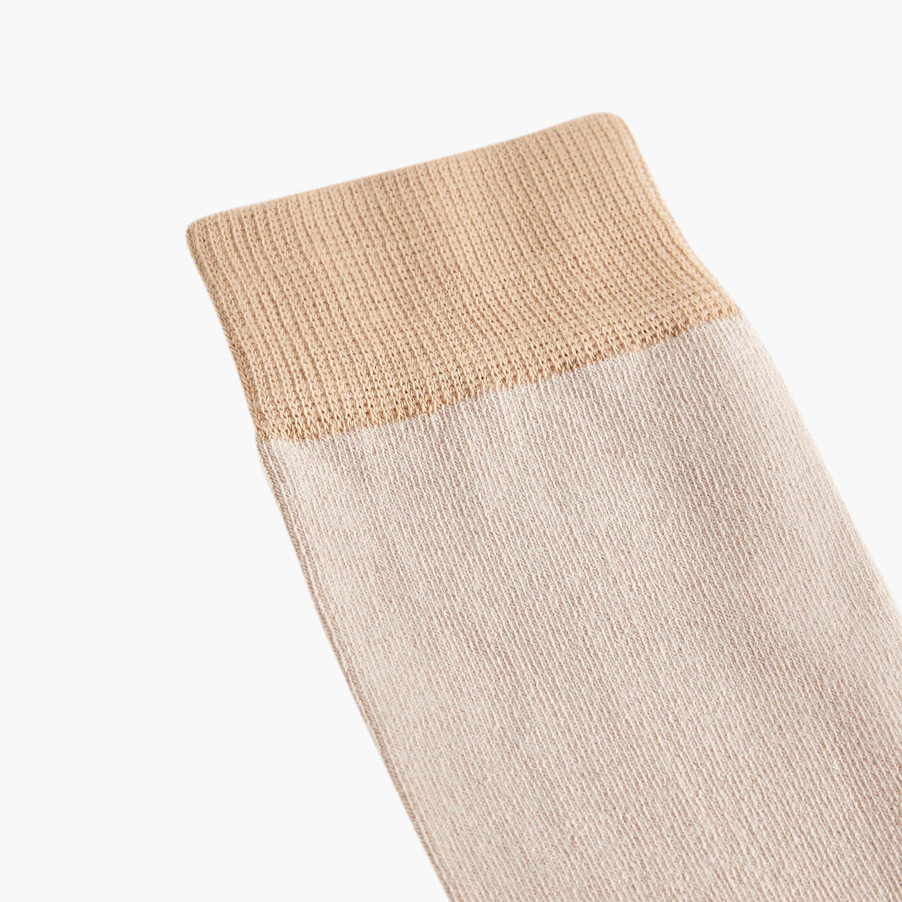 طقم جوارب طويلة 3 أزواج بارزة الملمس-men-socks-image-3