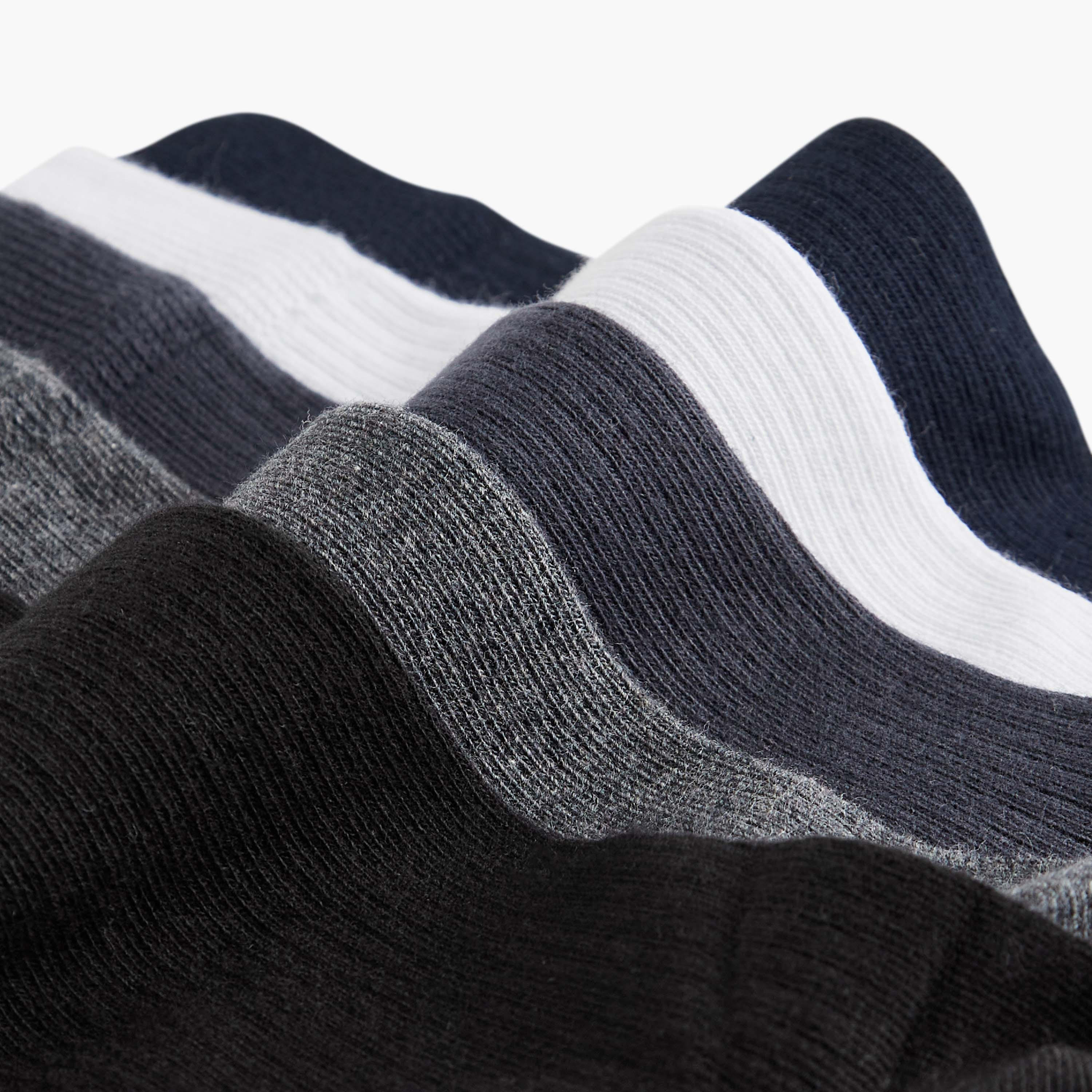 طقم جوارب 5 أزواج بحماية من البكتيريا-men-socks-image-4