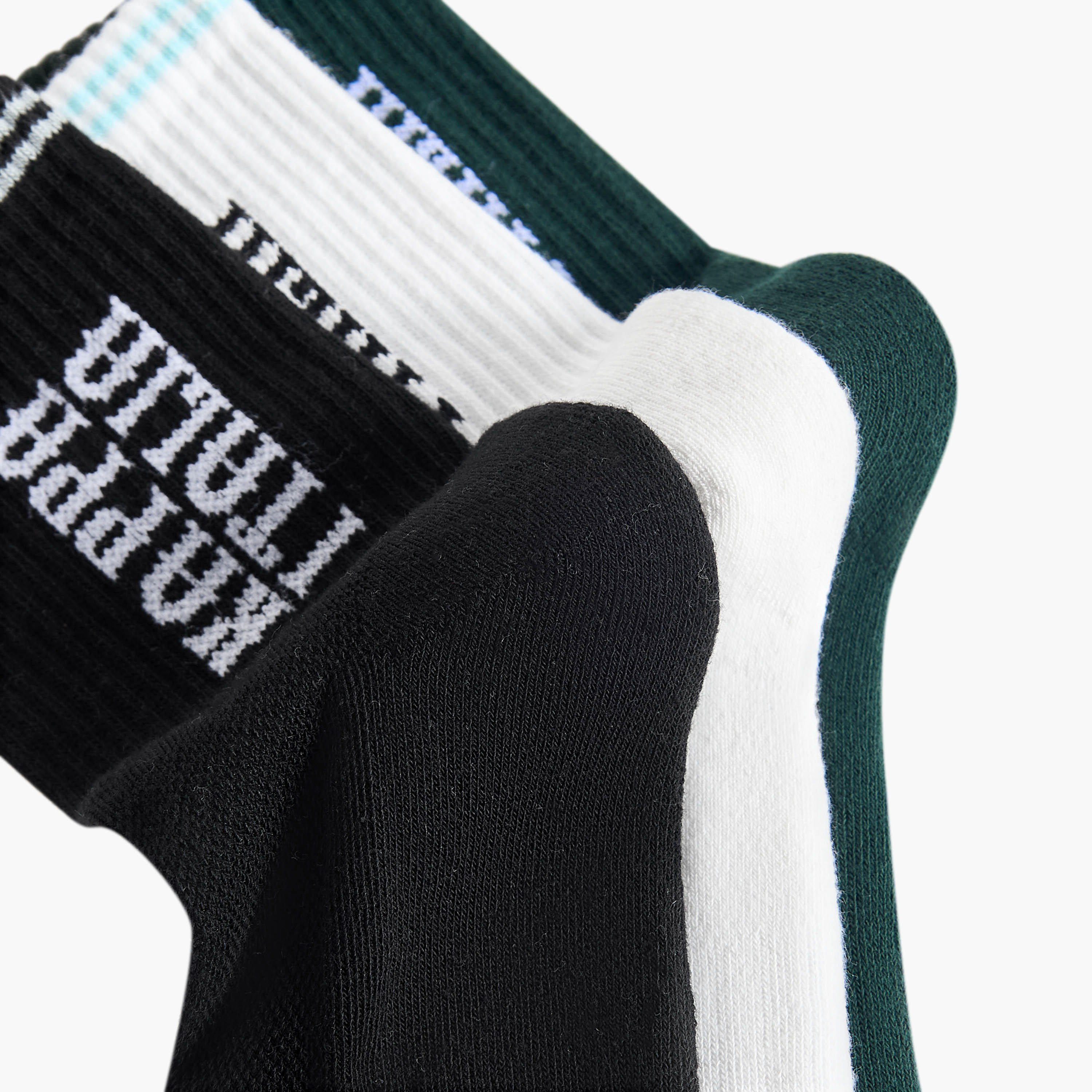 طقم جوارب بطول الكاحل وطبعات من كابا عدد 3-men-socks-image-2