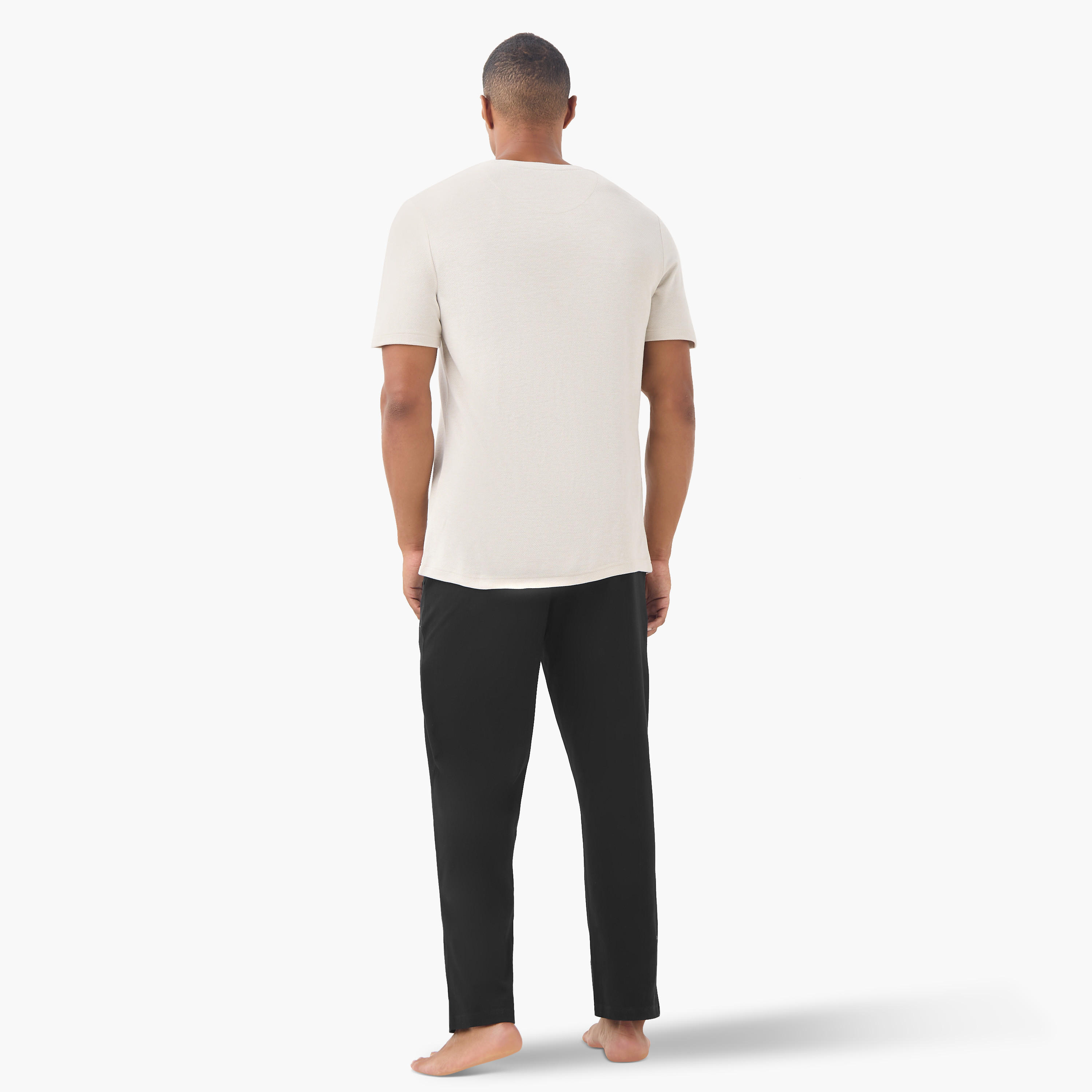 طقم بنطلون بيجاما وتيشيرت-men-clothing-nightwear-sets-image-3