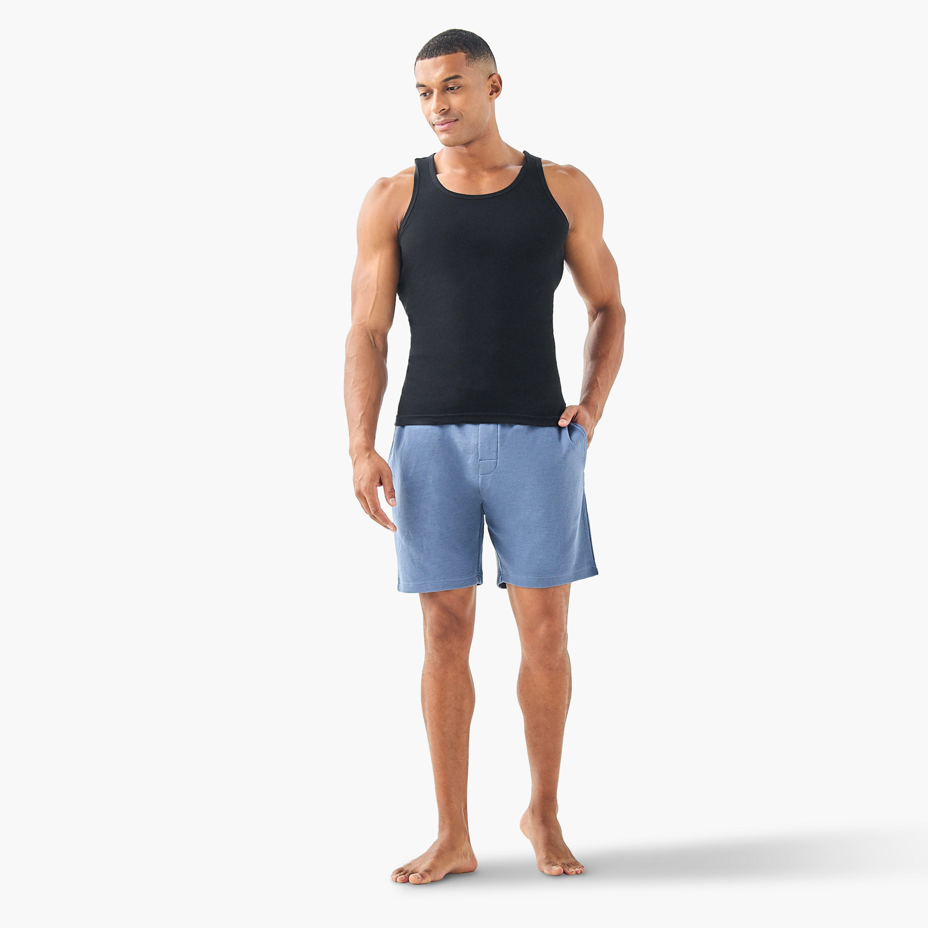 شورت لاونج بارز الملمس بجيوب-men-clothing-bottoms-shorts-image-4