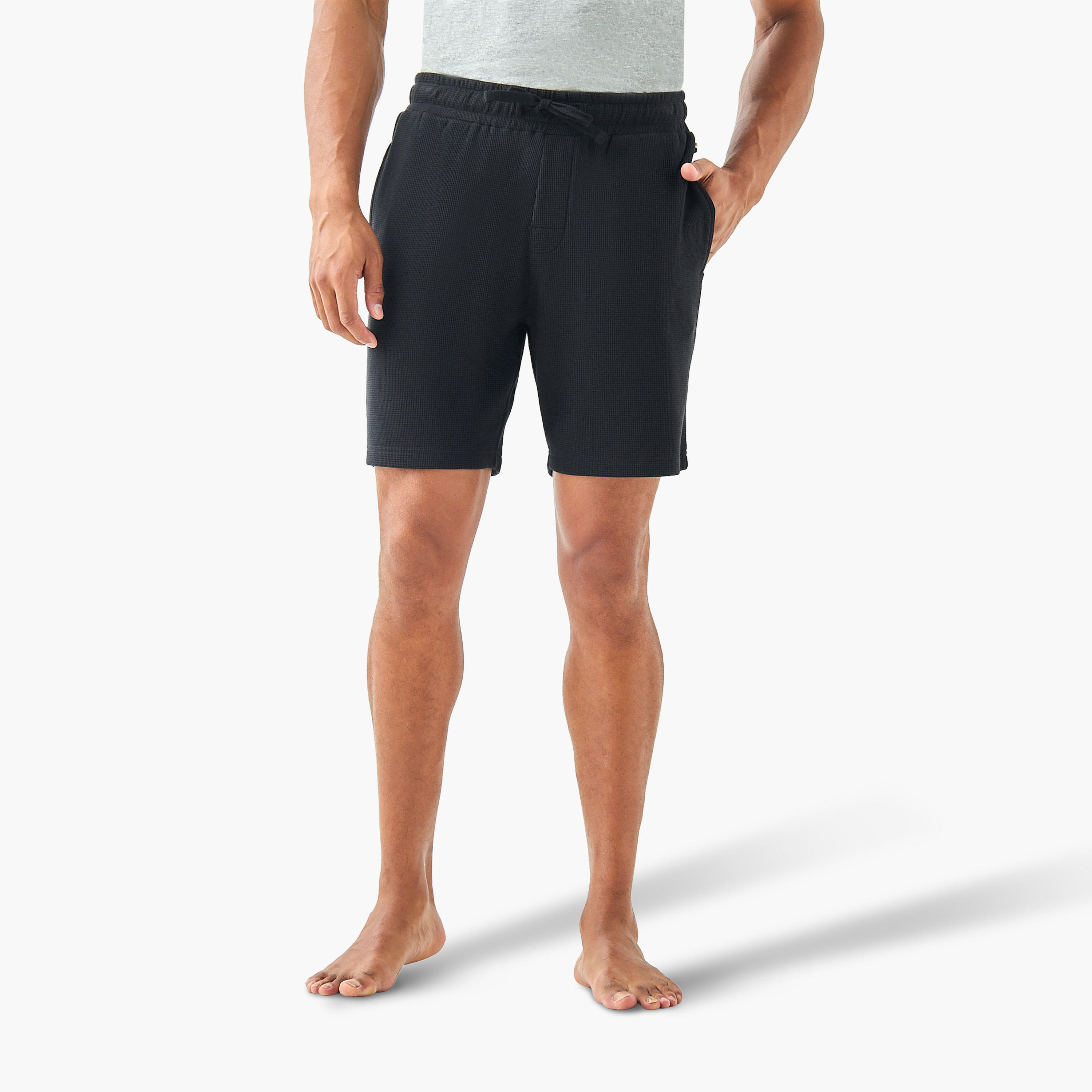 شورت لاونج بارز الملمس بجيوب-men-clothing-bottoms-shorts-image-5