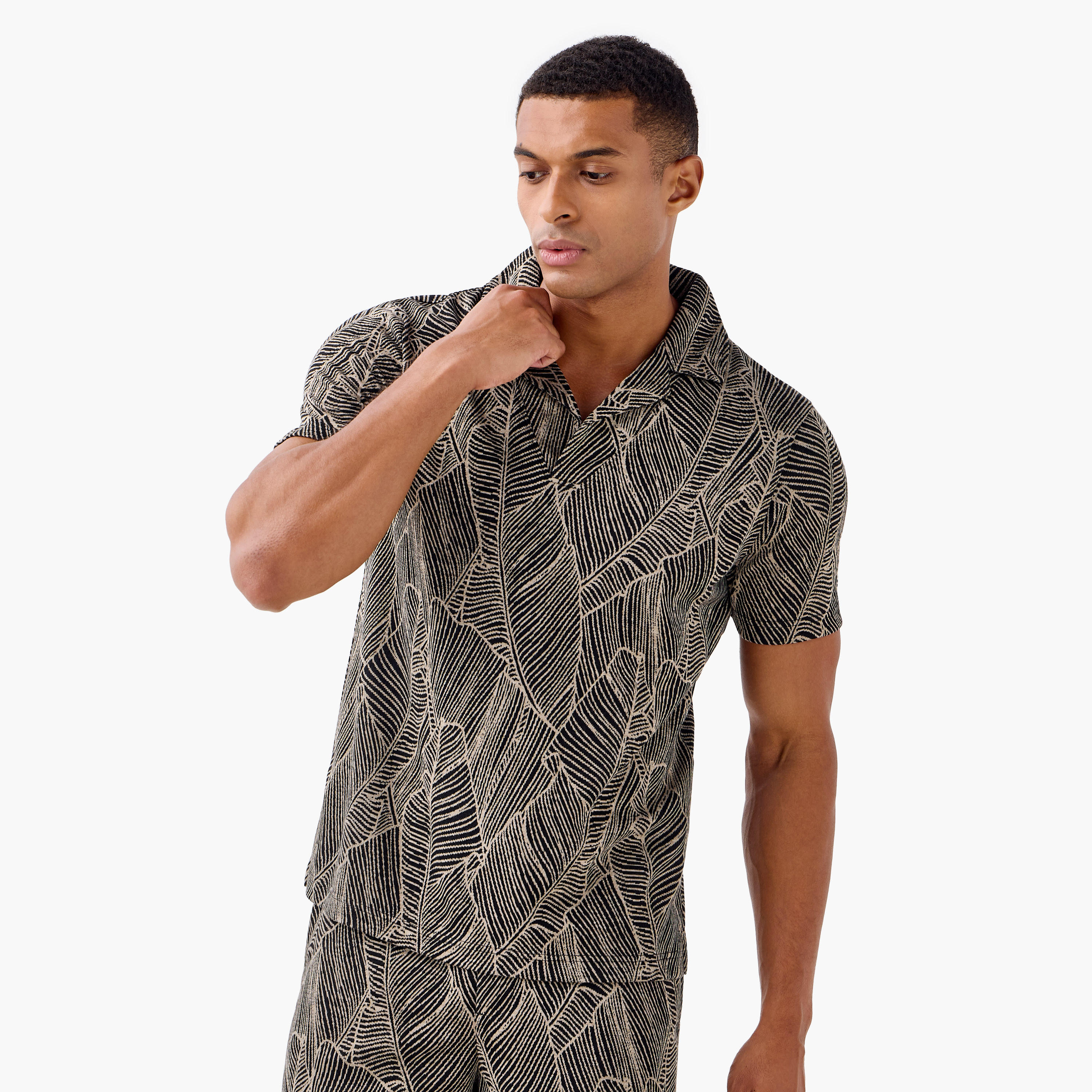 طقم شورت بطبعات-men-clothing-nightwear-sets-image-5