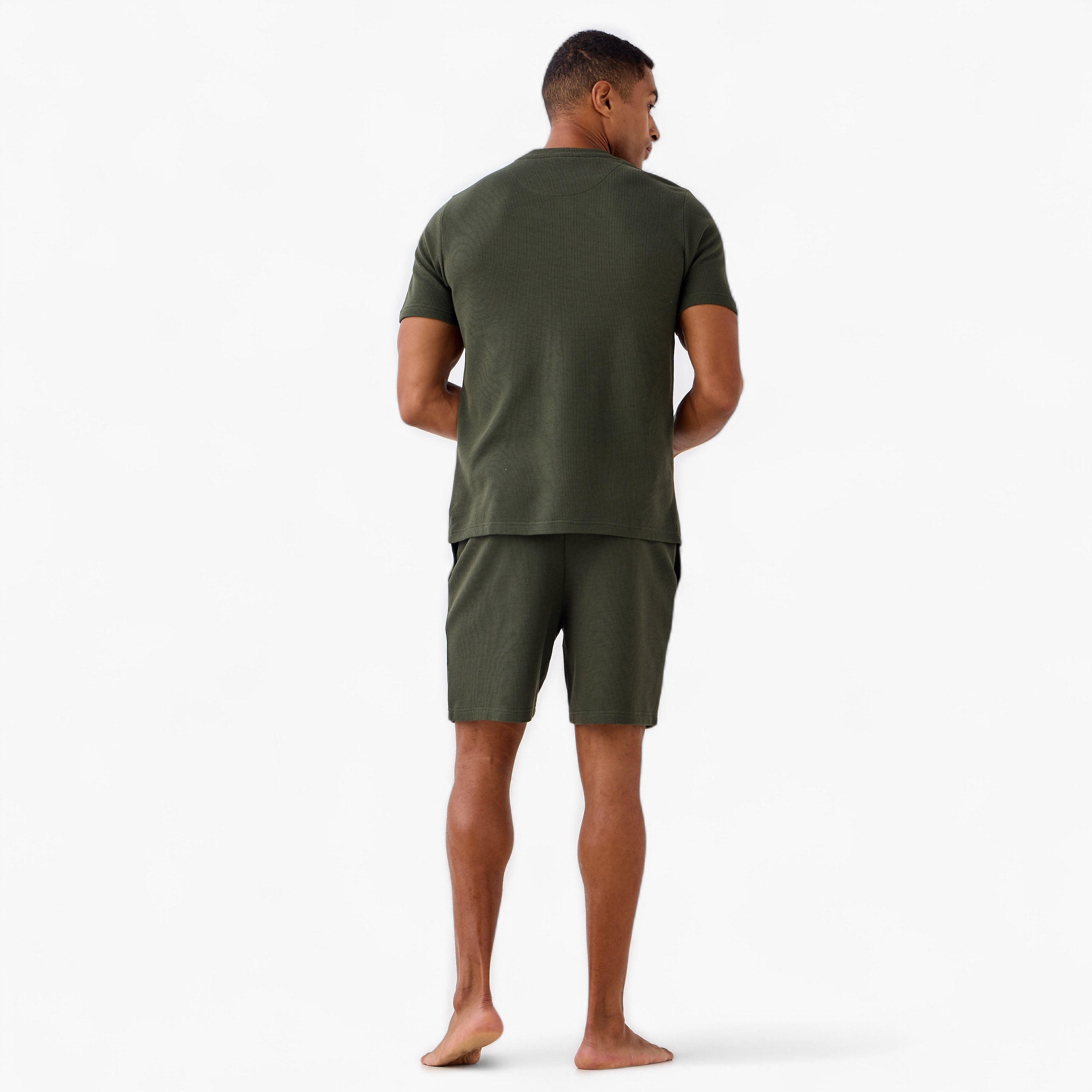 طقم شورت بارز الملمس-men-clothing-nightwear-sets-image-3