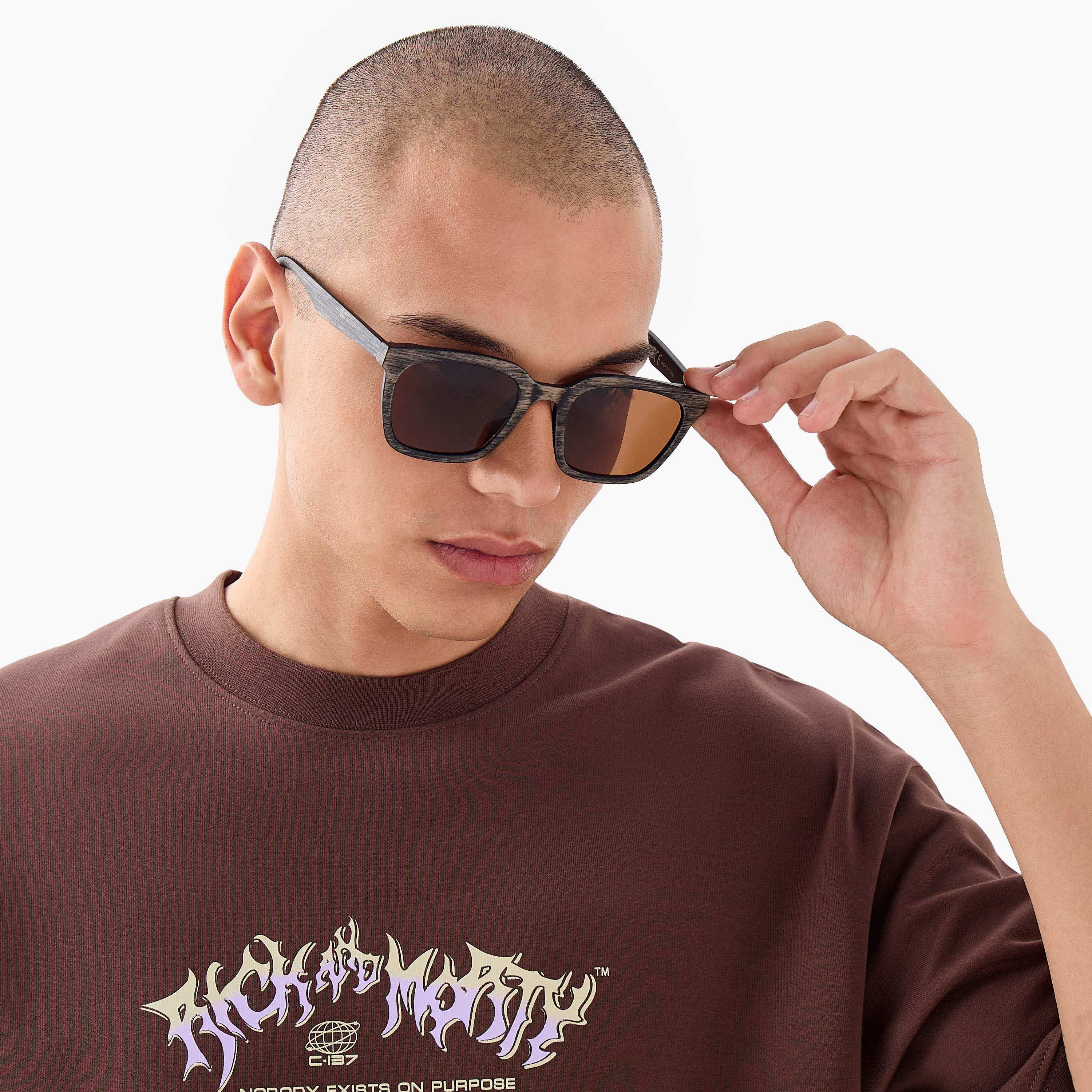 نظارة شمسية بإطار كامل وعدسات ملونة-men-sunglasses-image-2